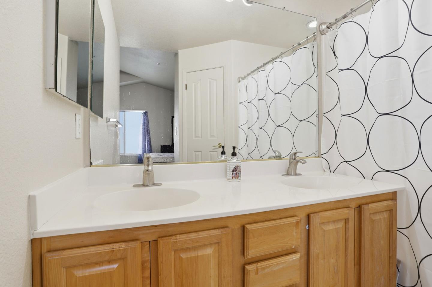 429 Airstream Court