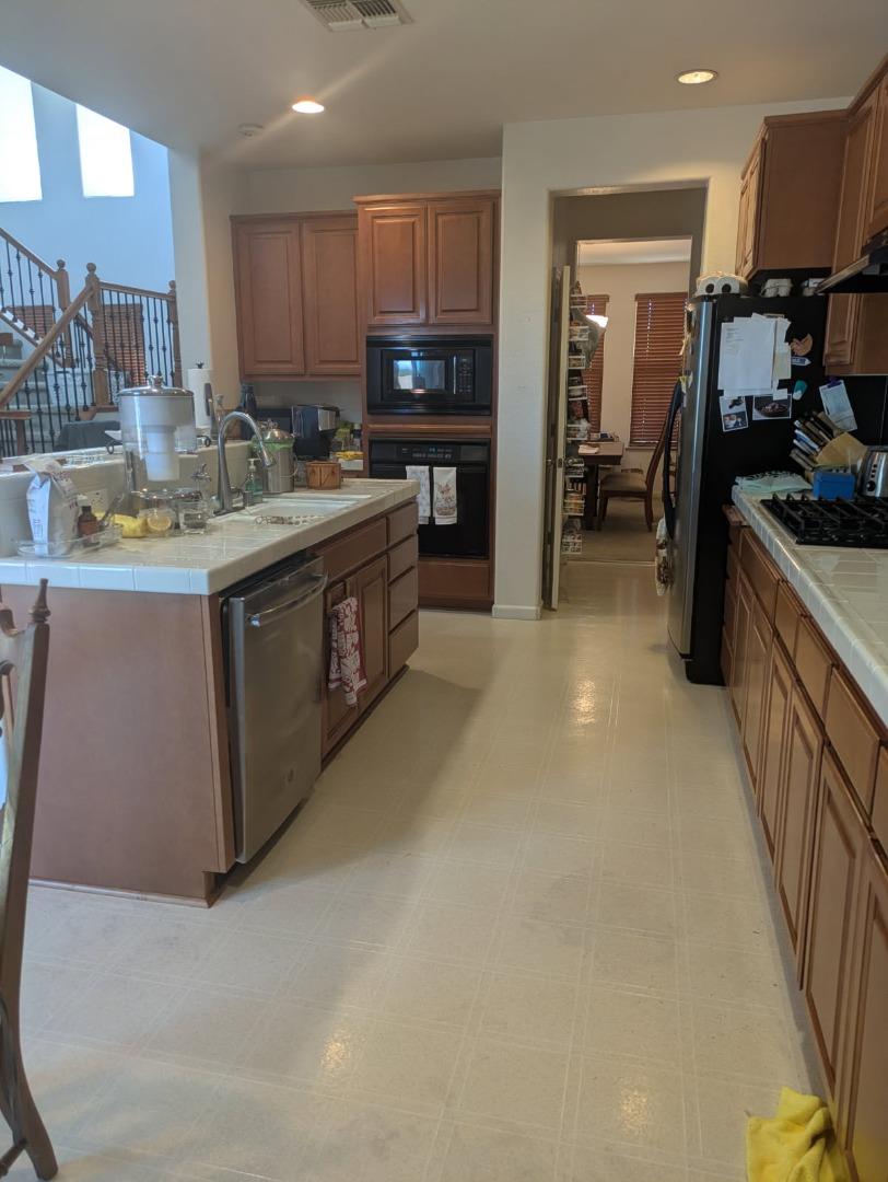 15220 Torrey Pines Circle