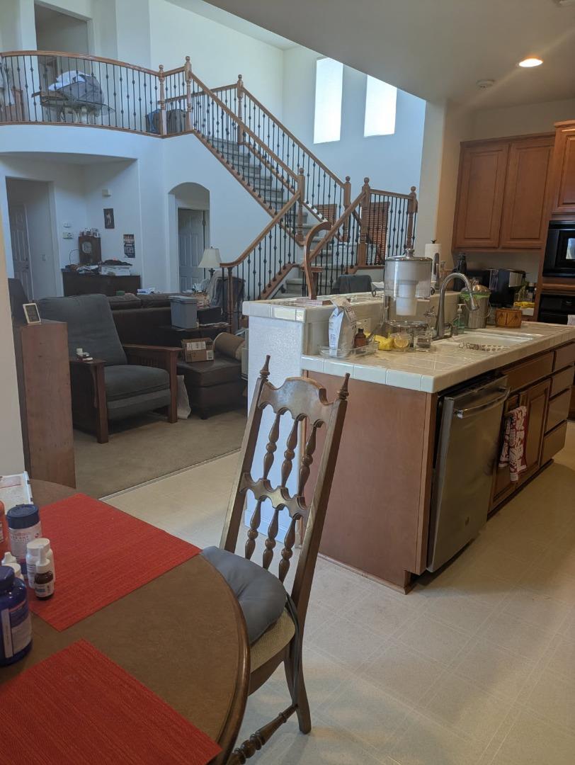 15220 Torrey Pines Circle