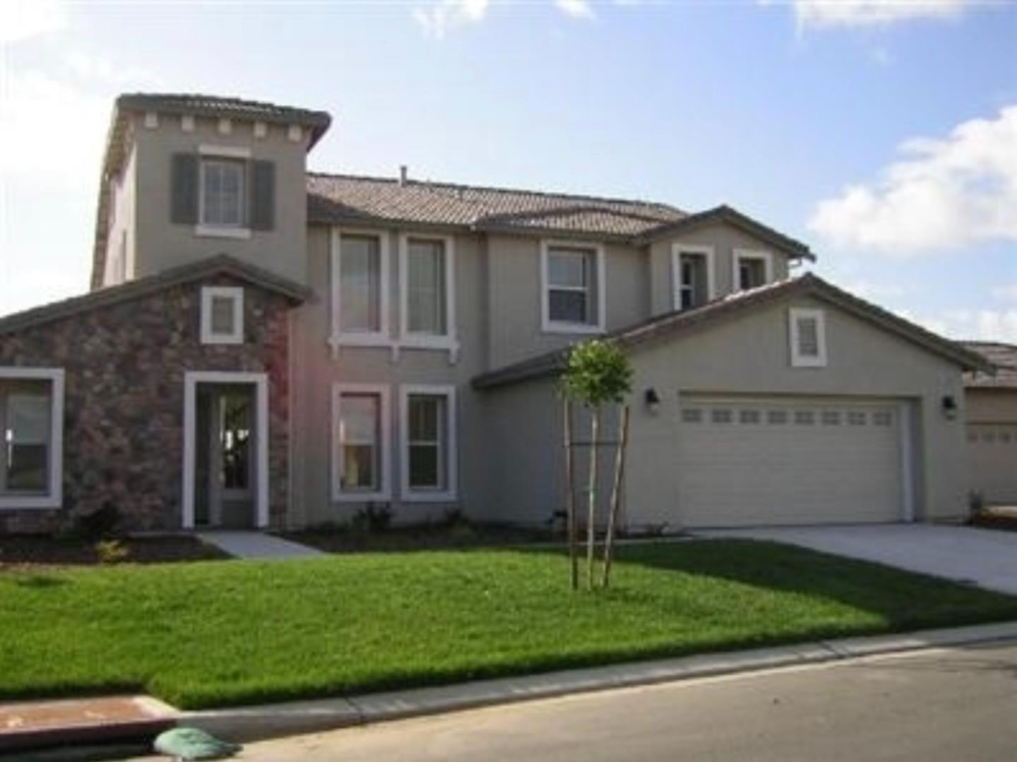 15220 Torrey Pines Circle