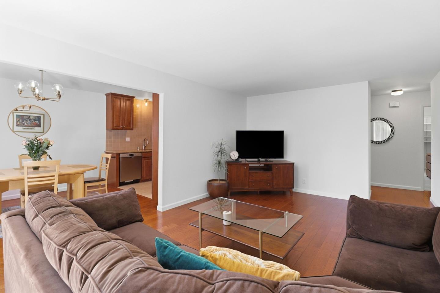88 Claremont Avenue 8