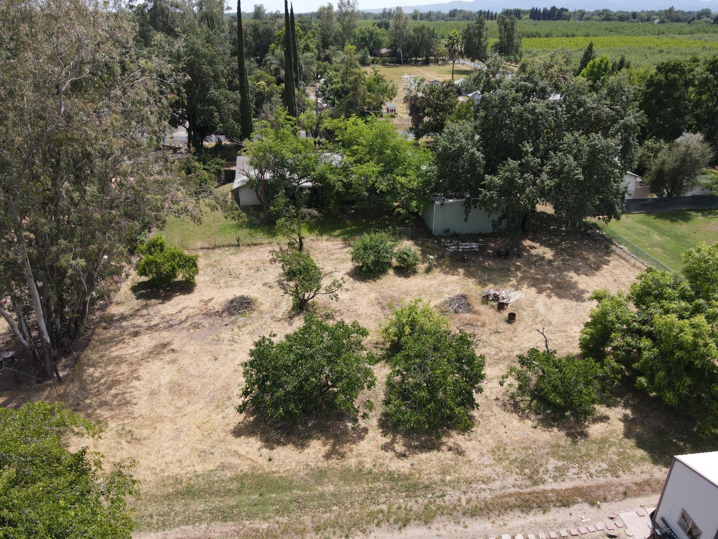 678 Little Avenue