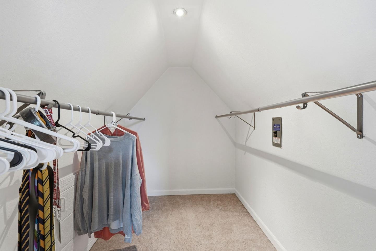 136 West Stadium Drive