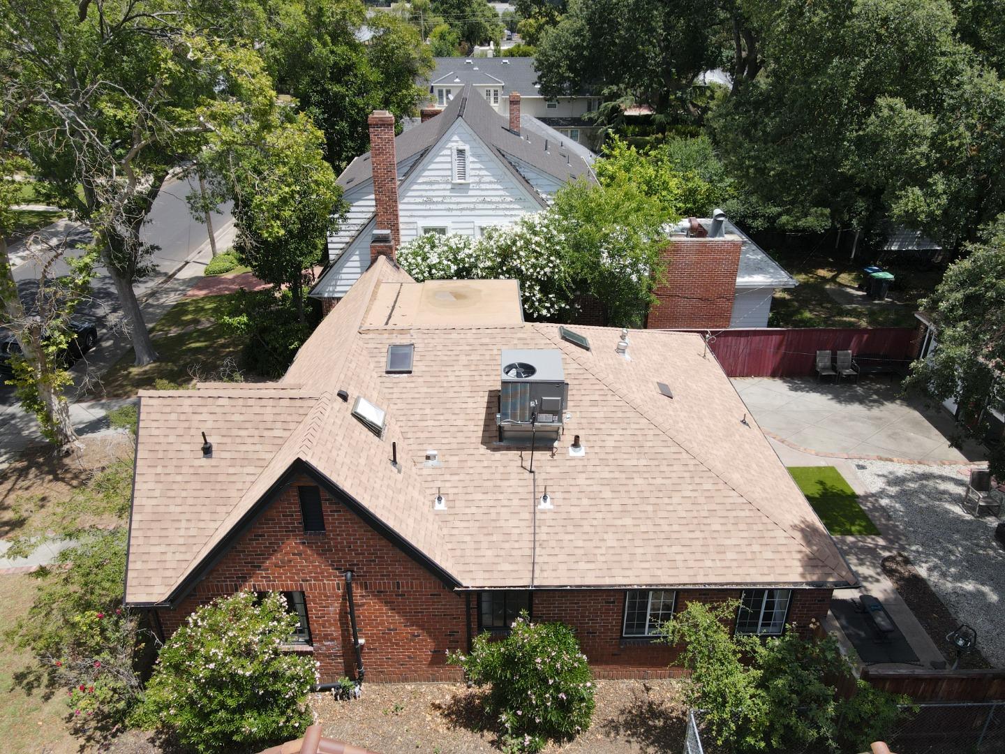 136 West Stadium Drive