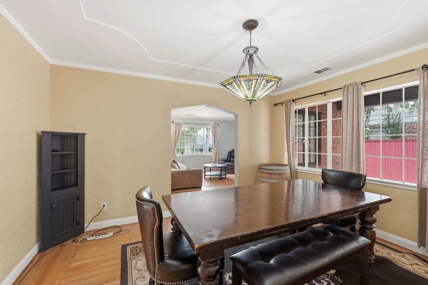 136 West Stadium Drive