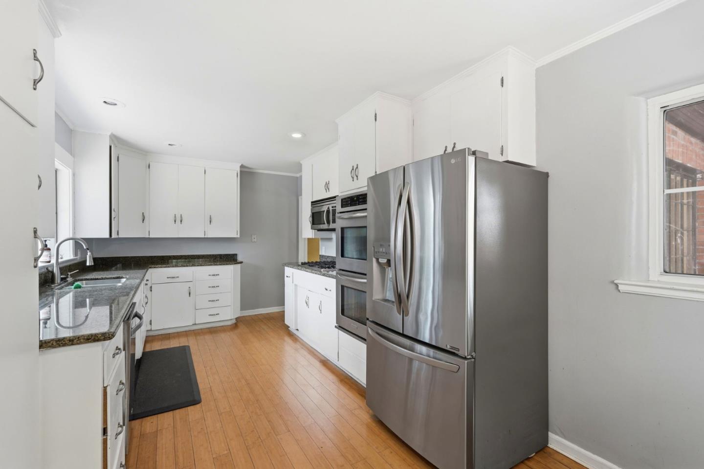 136 West Stadium Drive