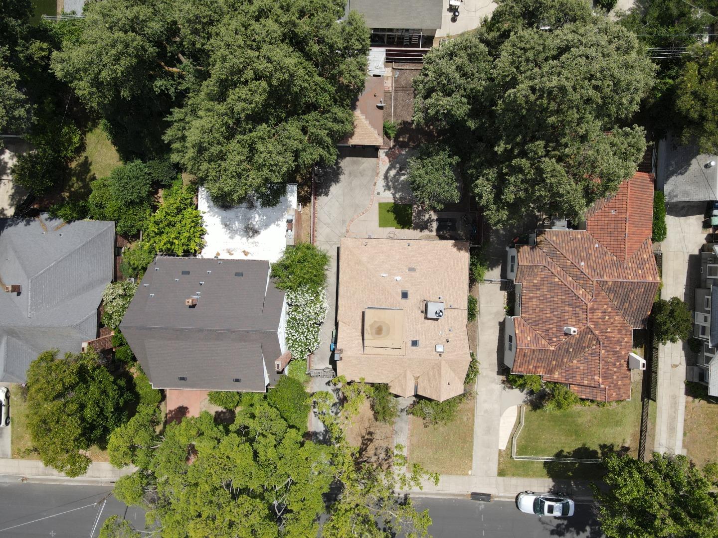136 West Stadium Drive