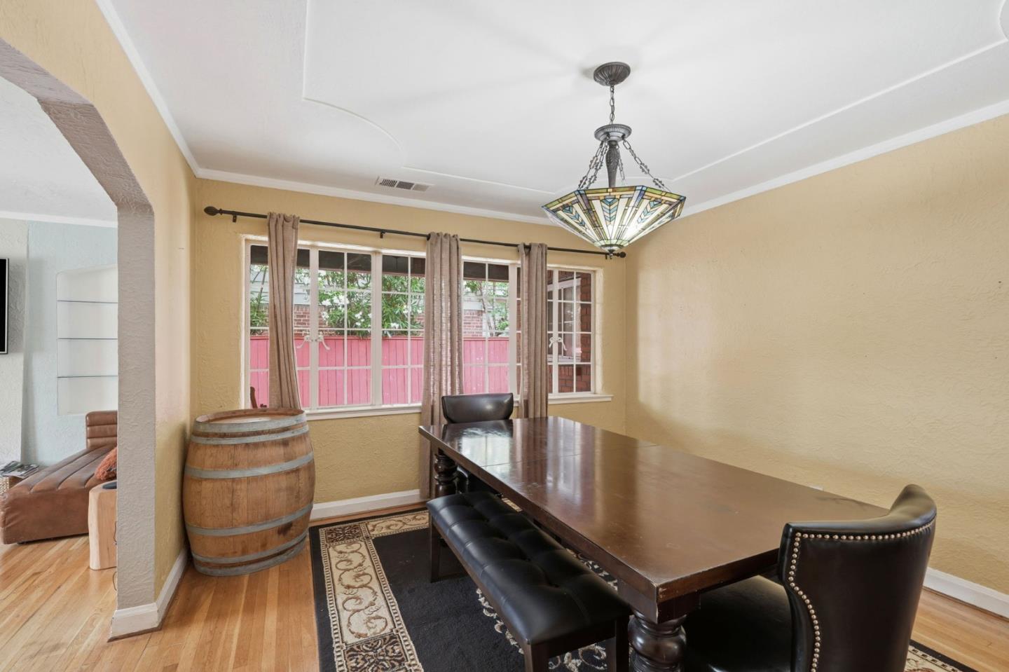 136 West Stadium Drive