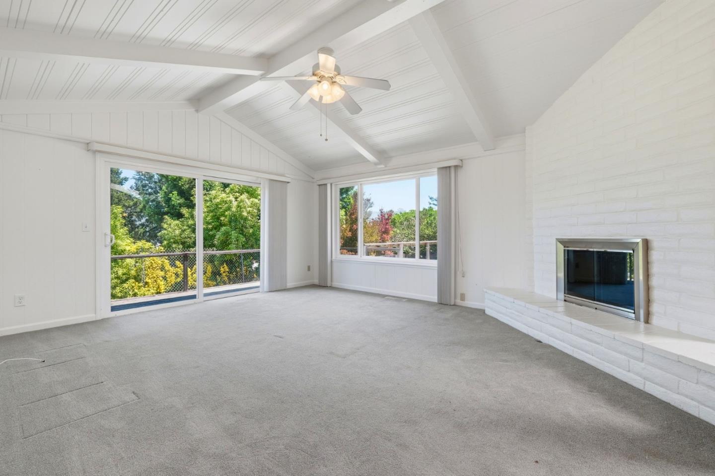 130 Caliente Drive