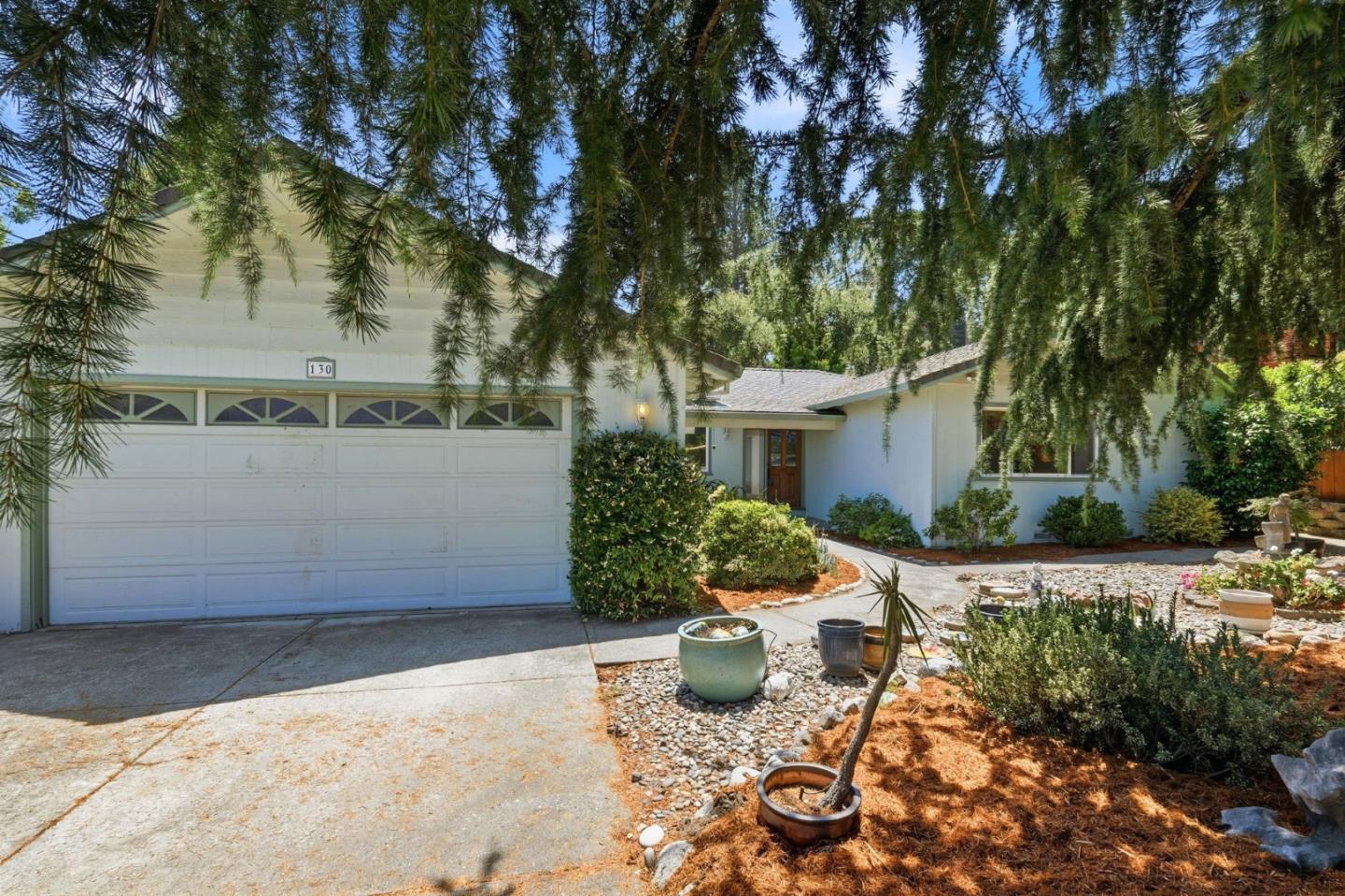130 Caliente Drive
