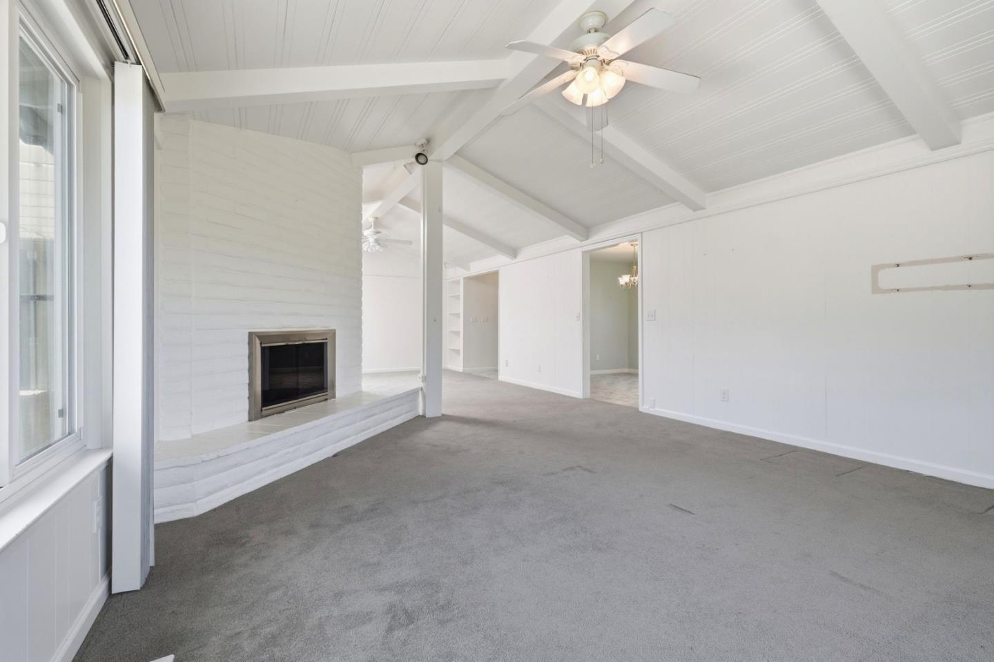 130 Caliente Drive