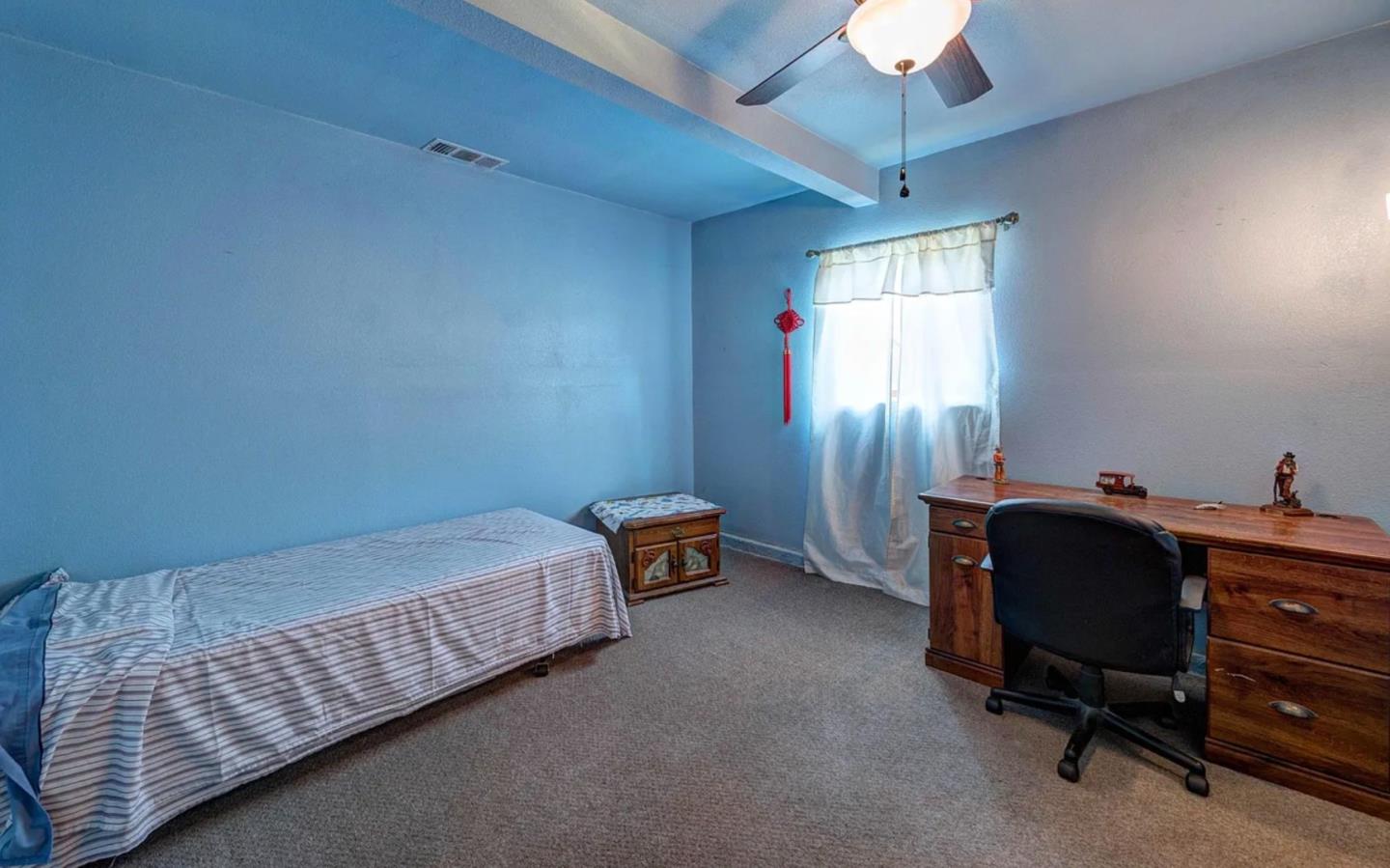 2886 Pinto LN