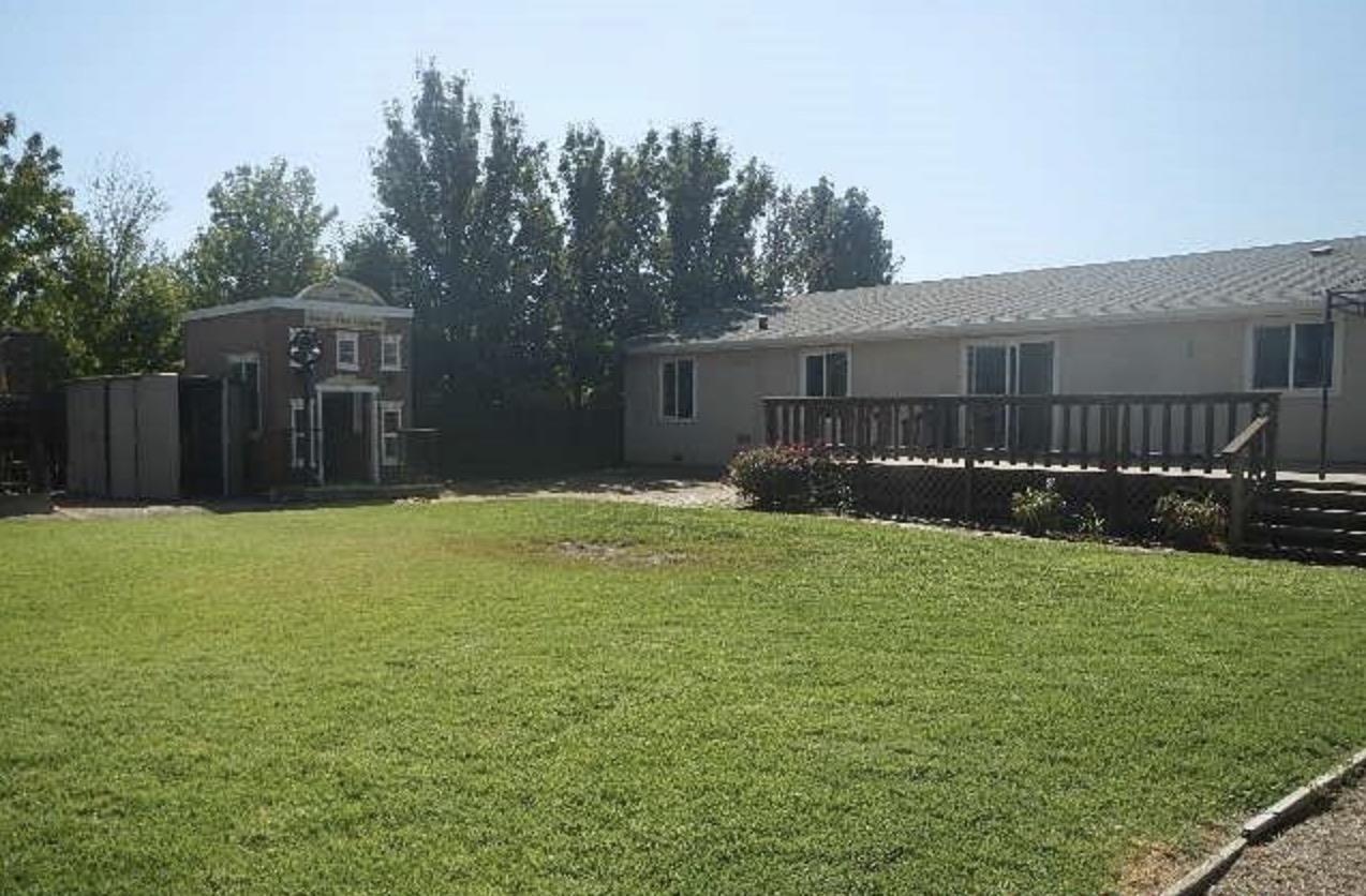 286 Victoria WAY