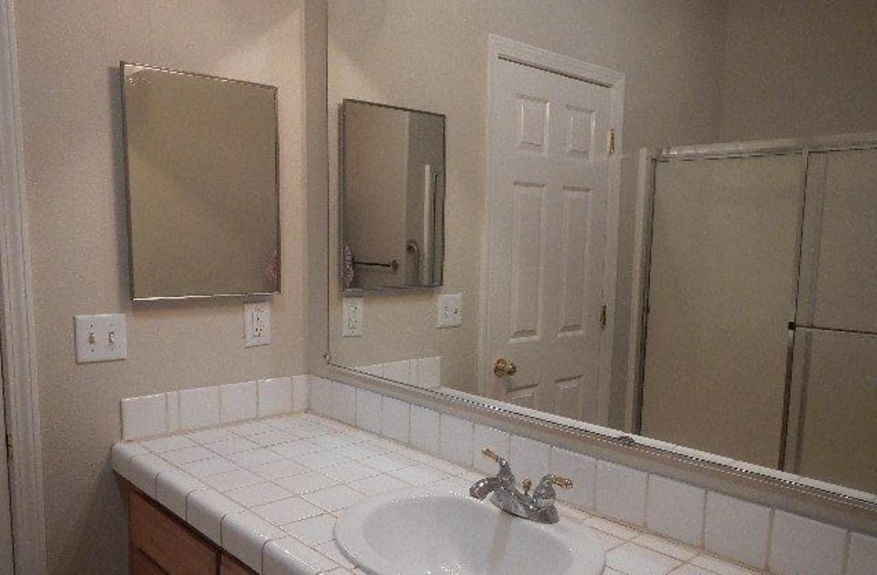 286 Victoria WAY
