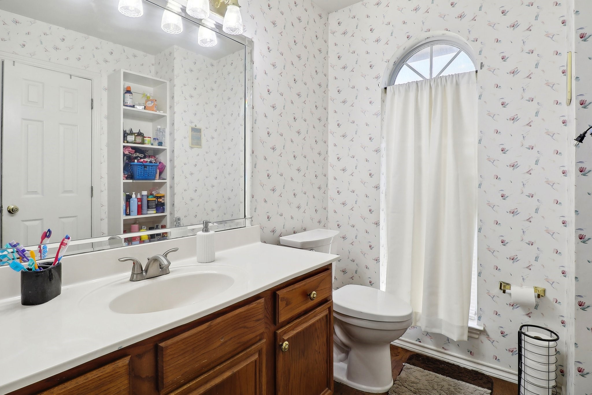 1211 Poplar Lane