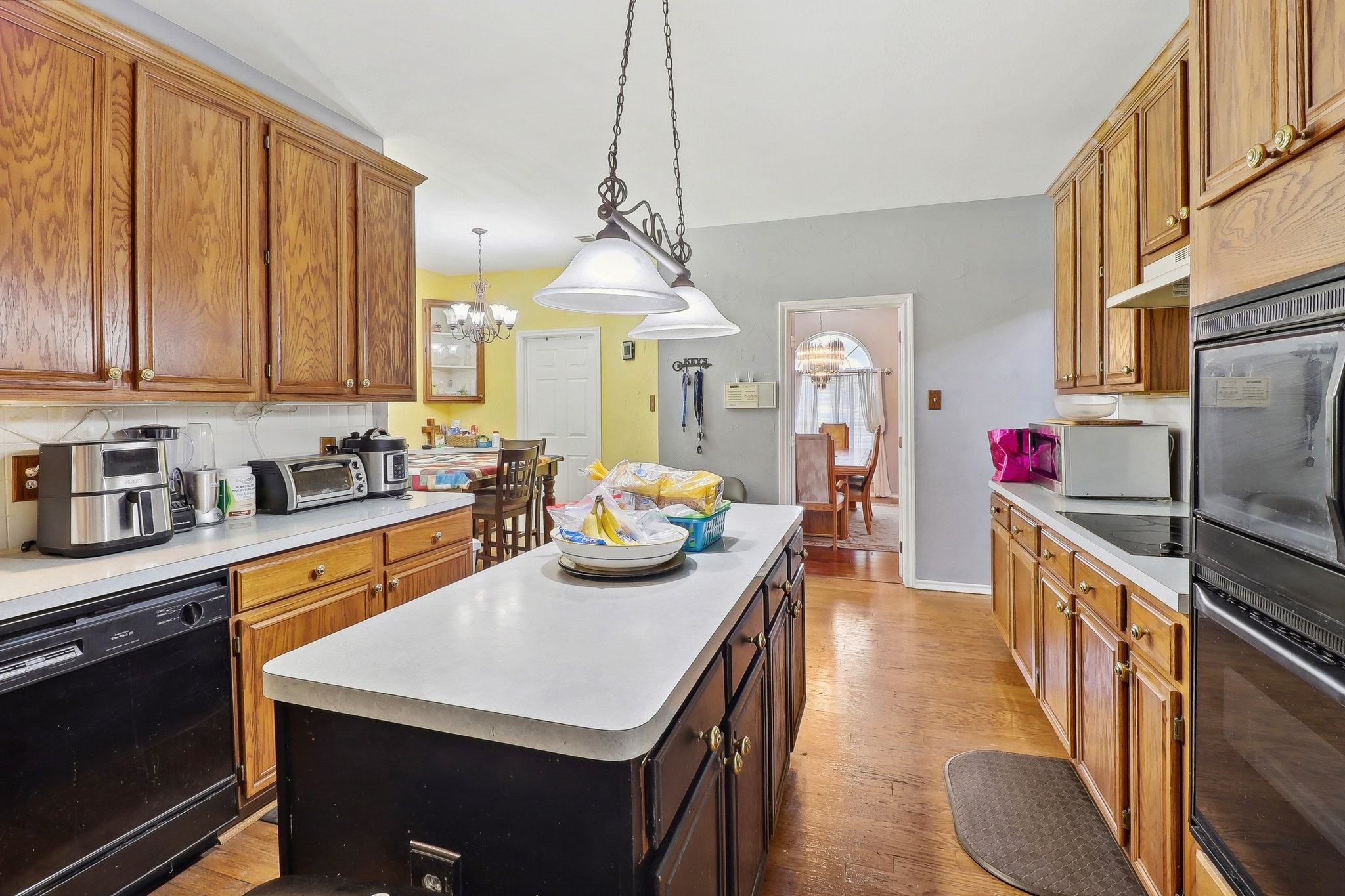 1211 Poplar Lane