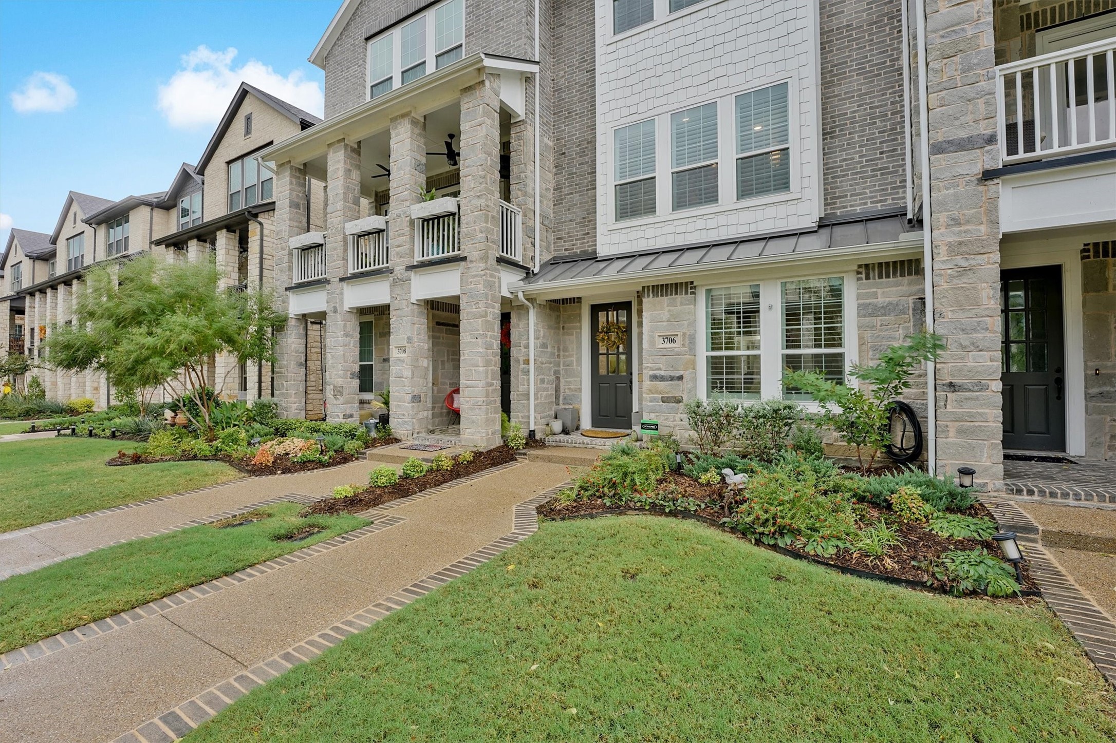 3706 Pelican Rest Way