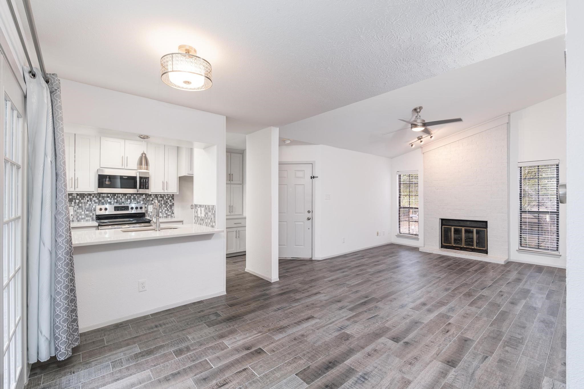 1108 Riverchase Lane 202