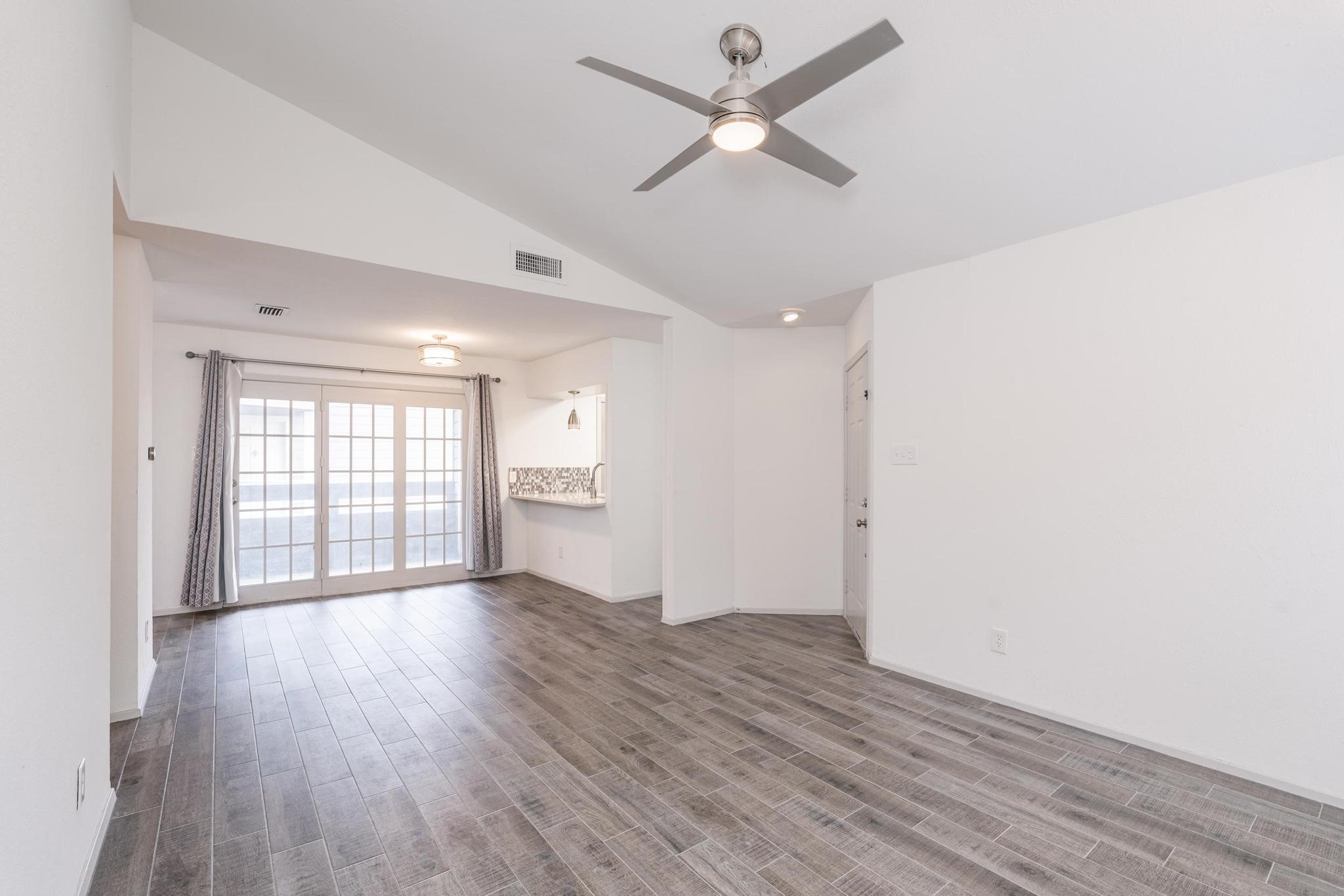 1108 Riverchase Lane 202