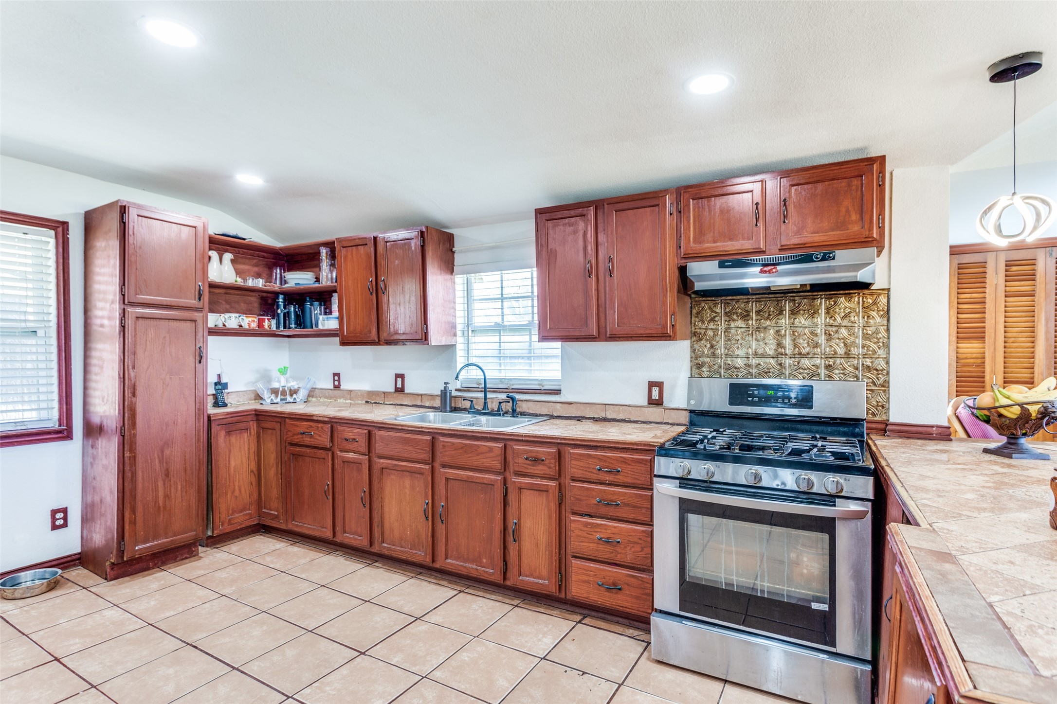 5720 Wilkes Drive