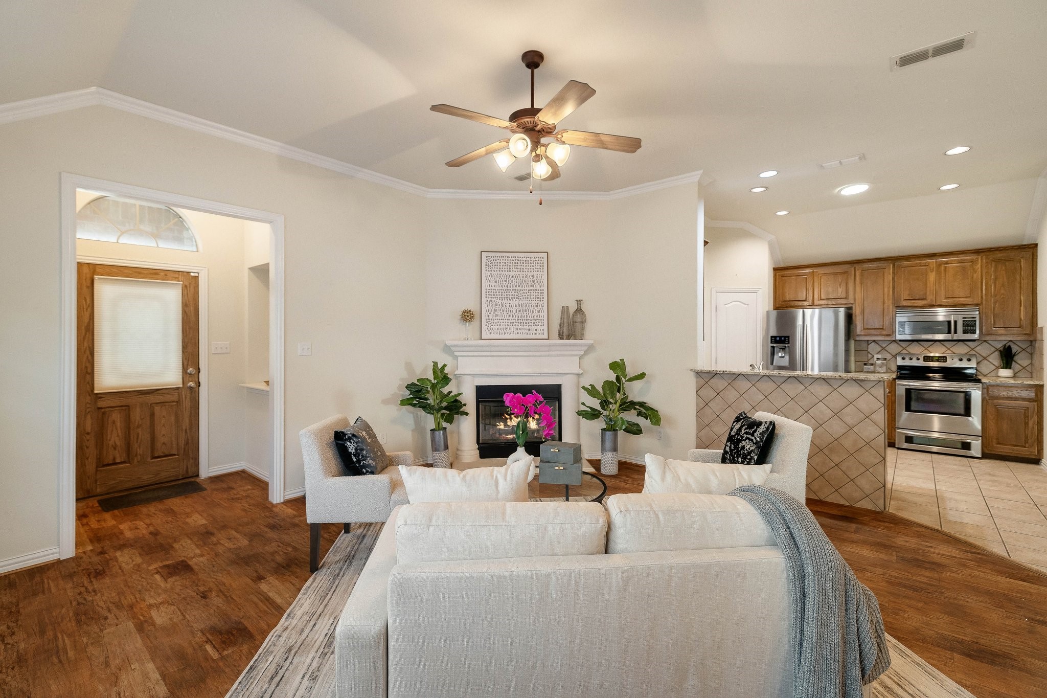 821 Claycourt Circle