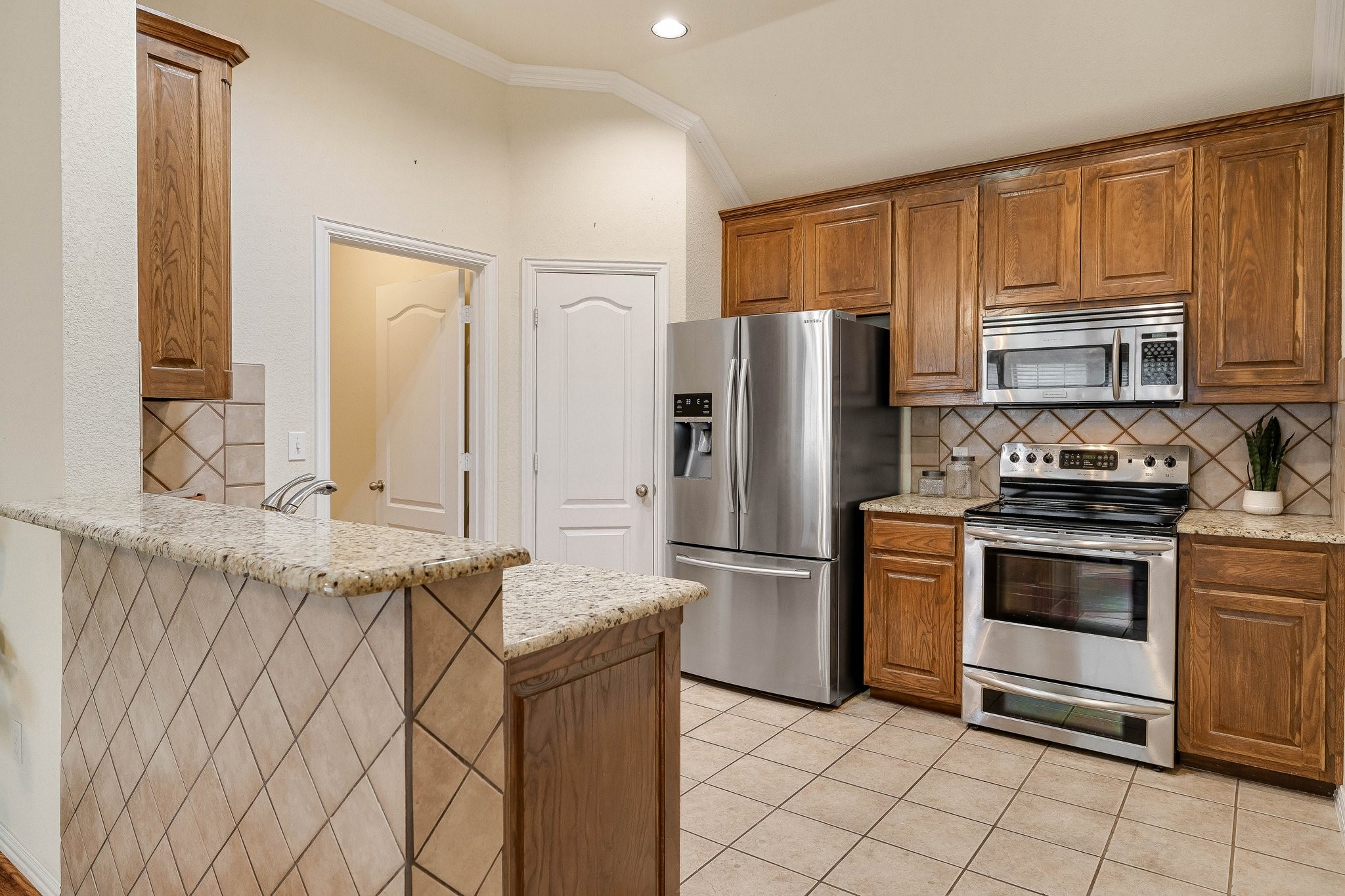 821 Claycourt Circle