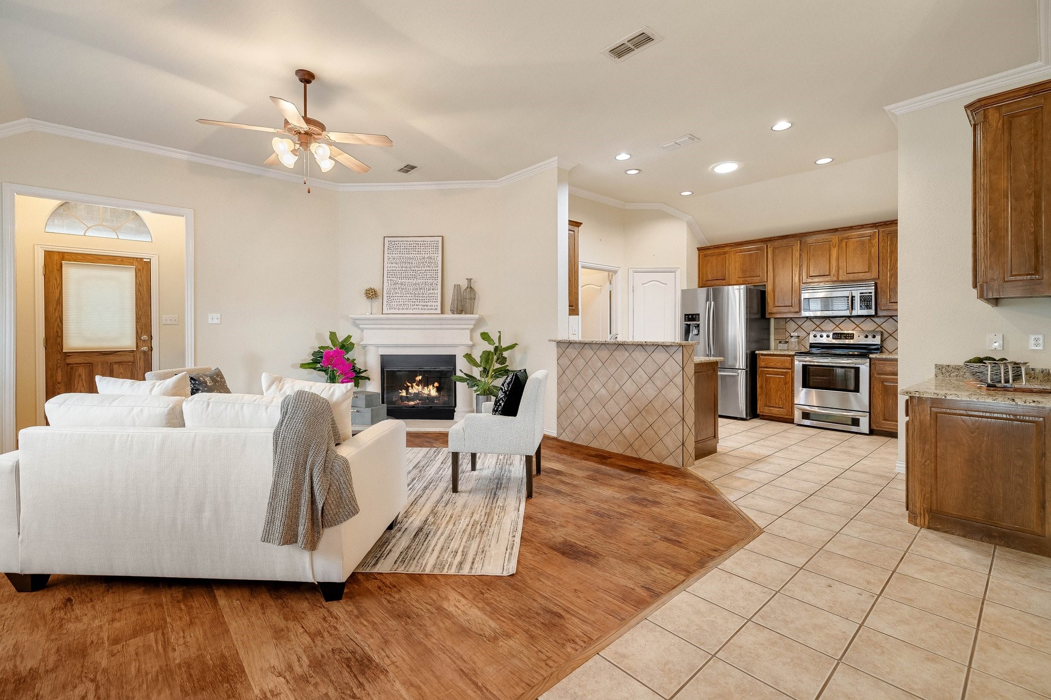 821 Claycourt Circle