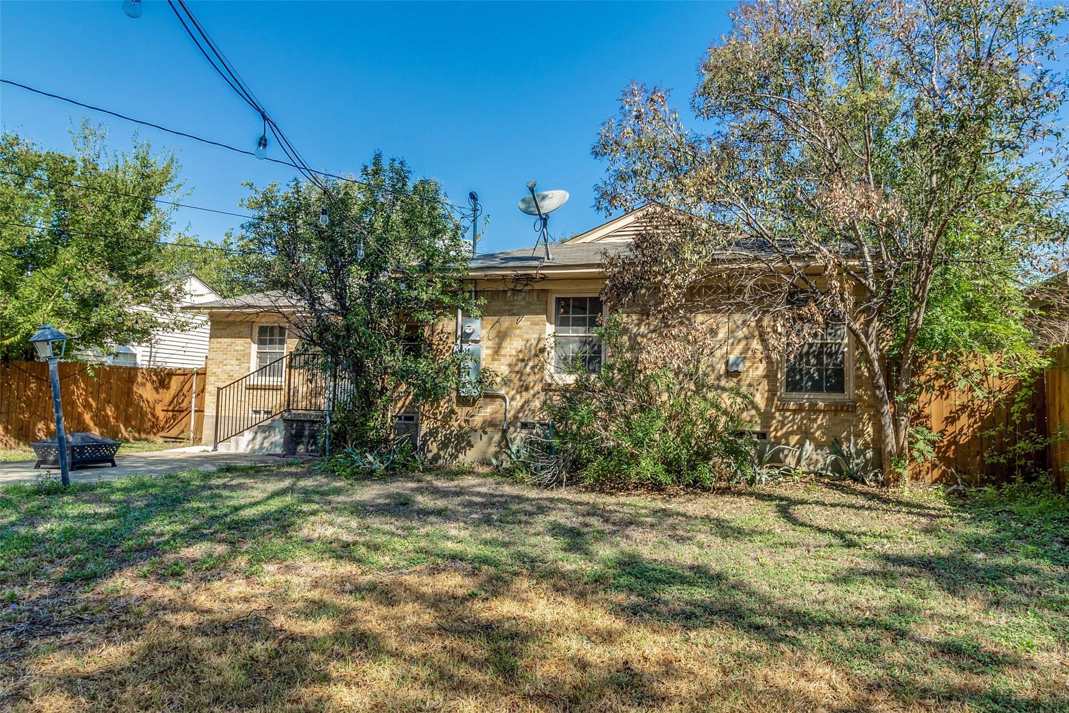 3732 Seguin Drive