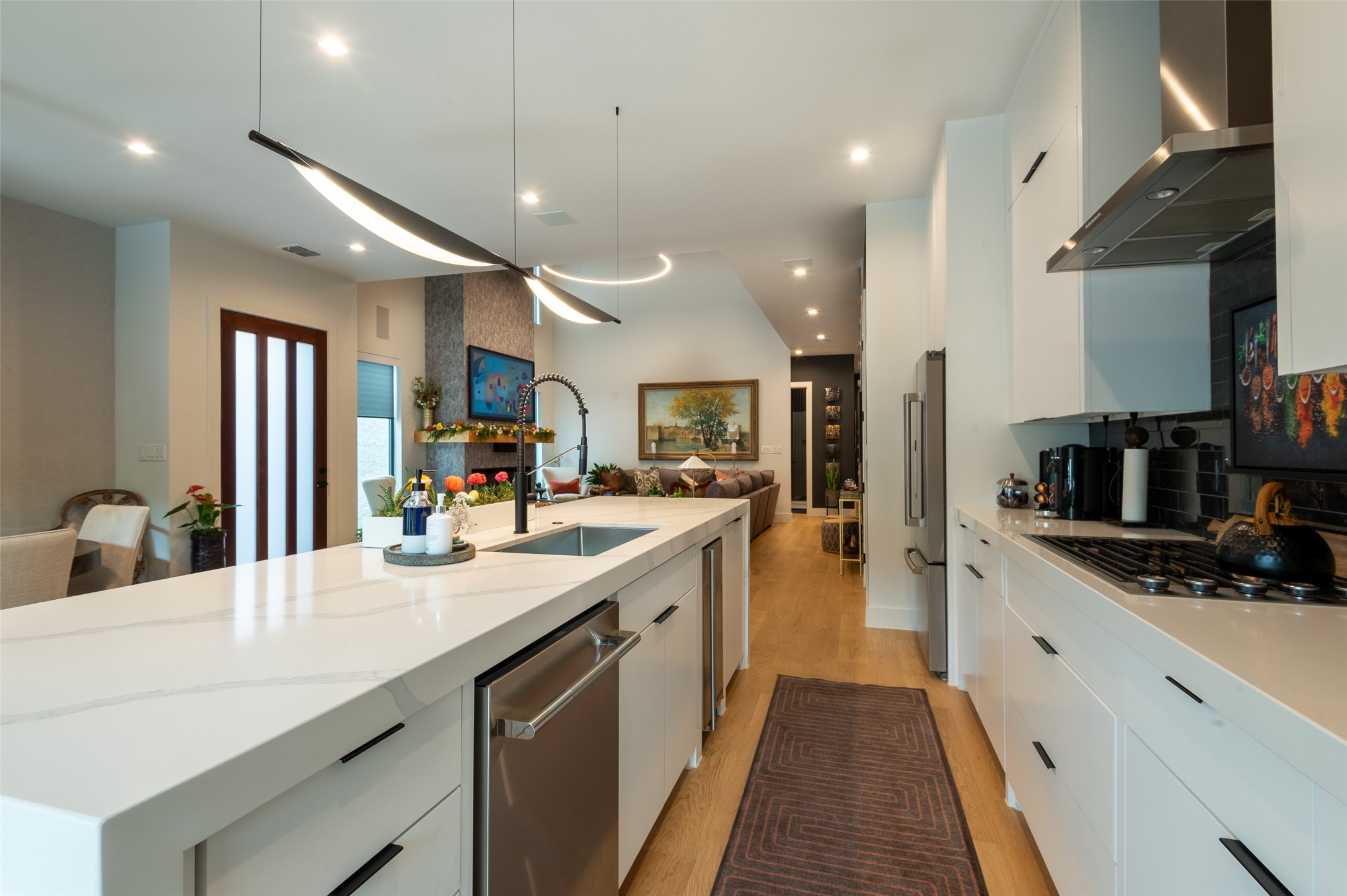 5139 Vandelia Street