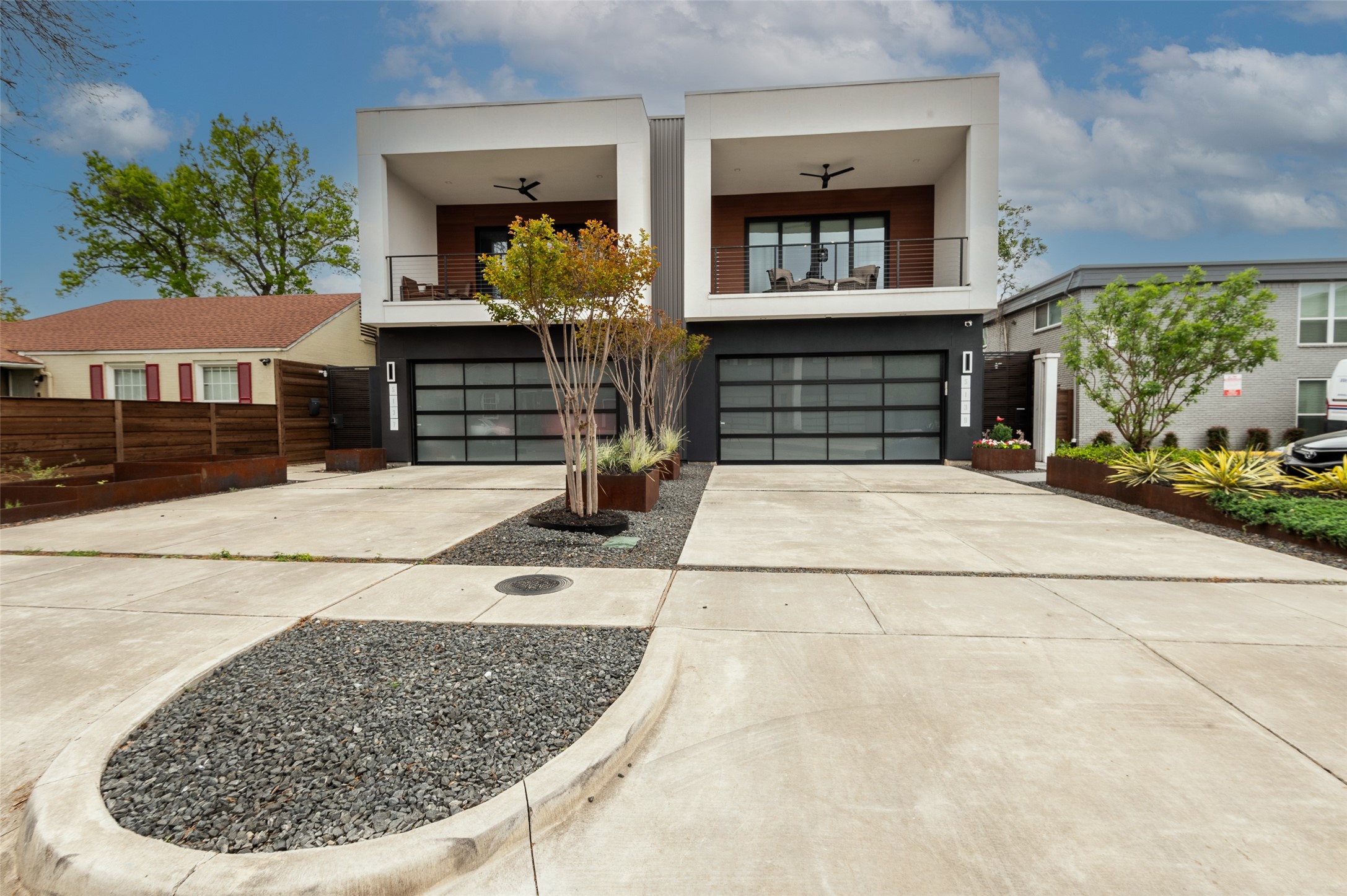 5139 Vandelia Street