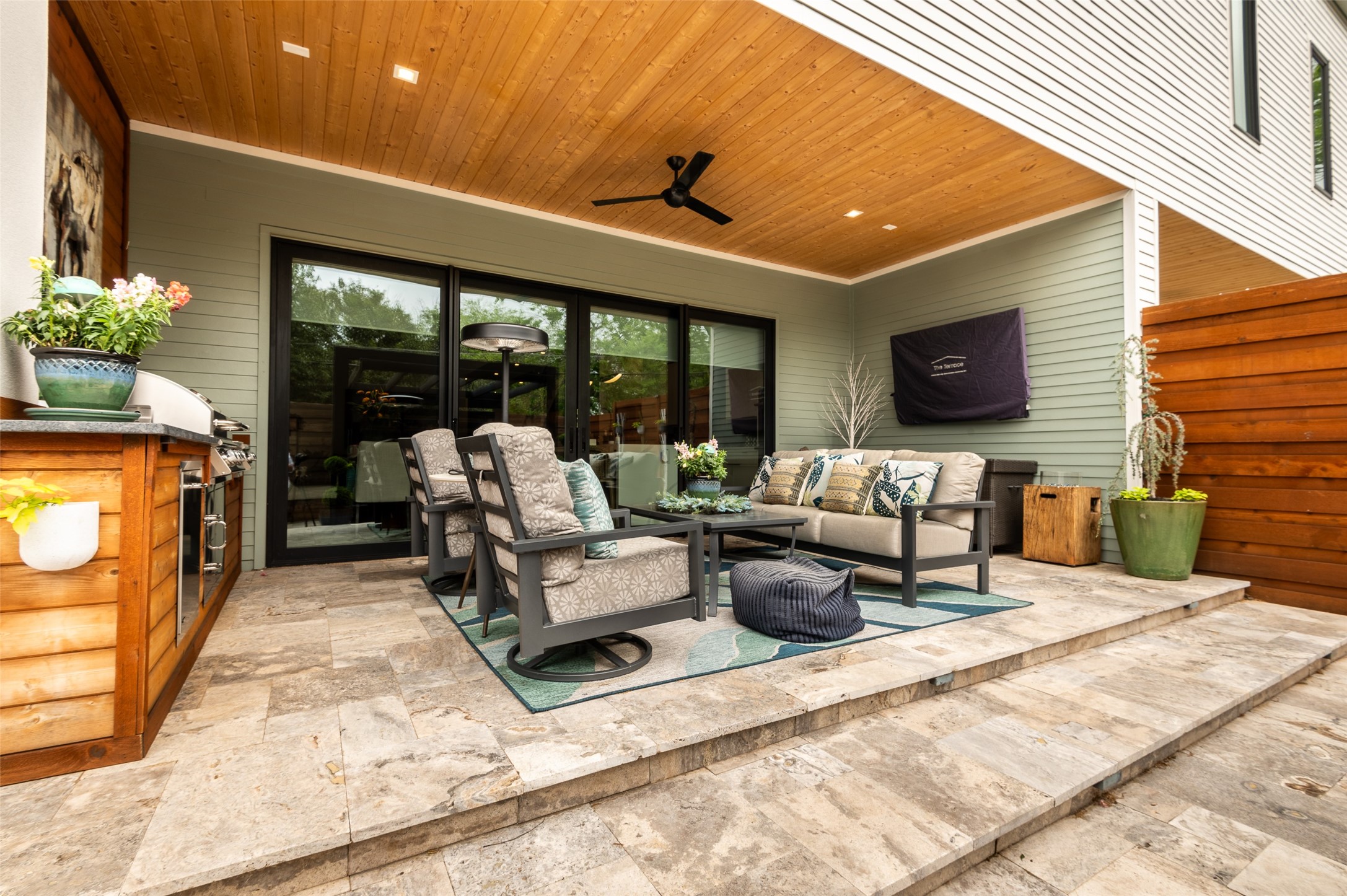 5139 Vandelia Street