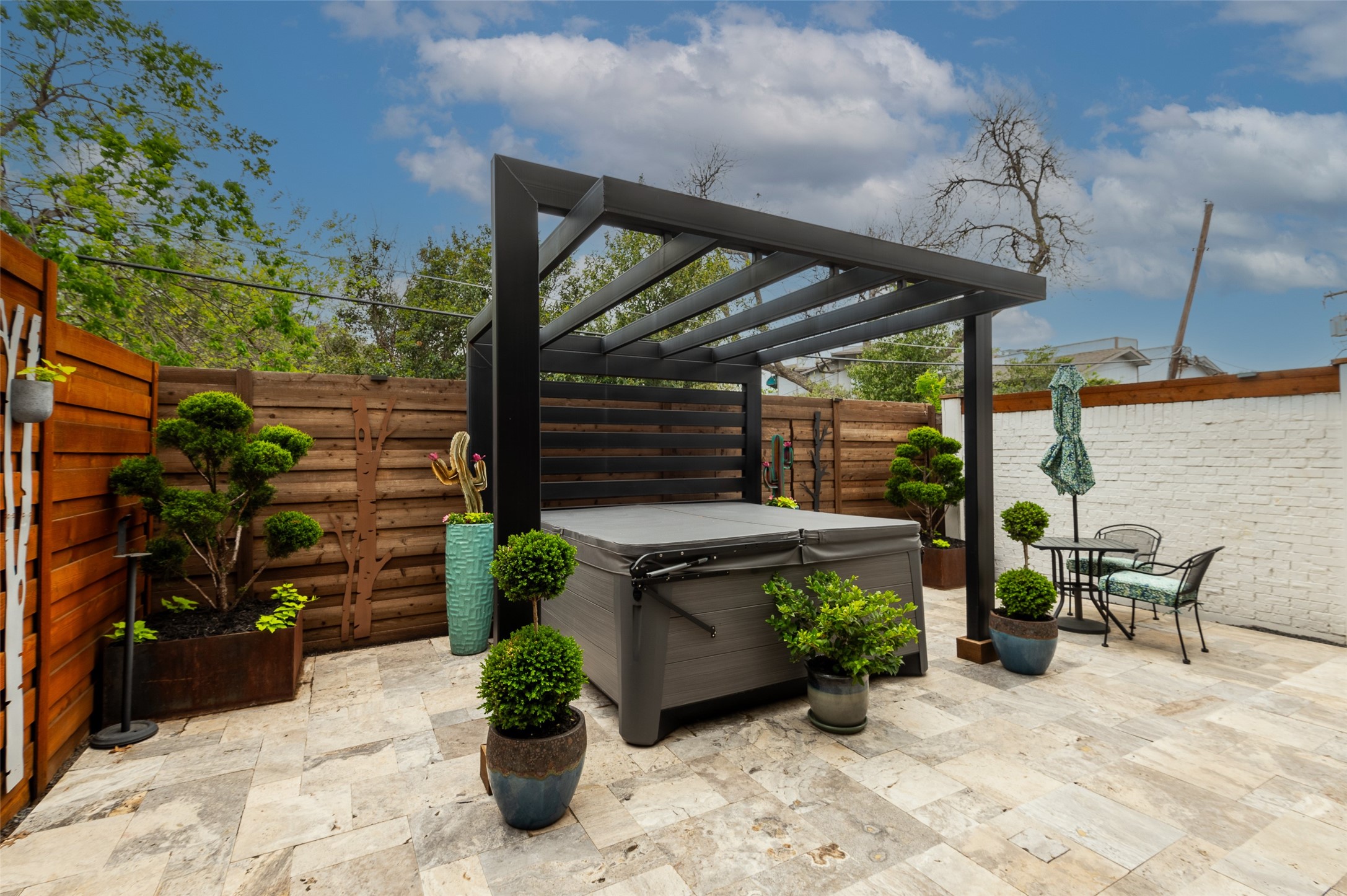 5139 Vandelia Street