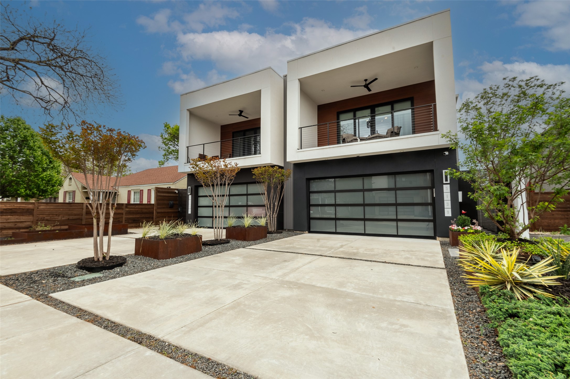 5139 Vandelia Street