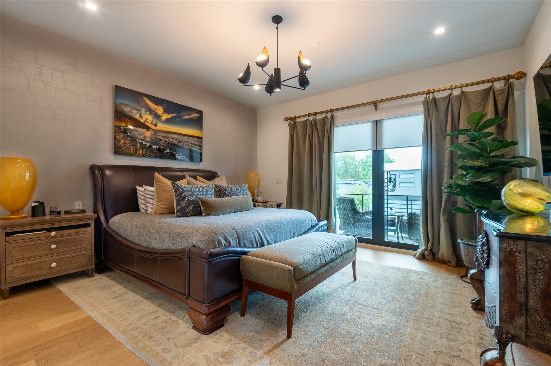 5139 Vandelia Street