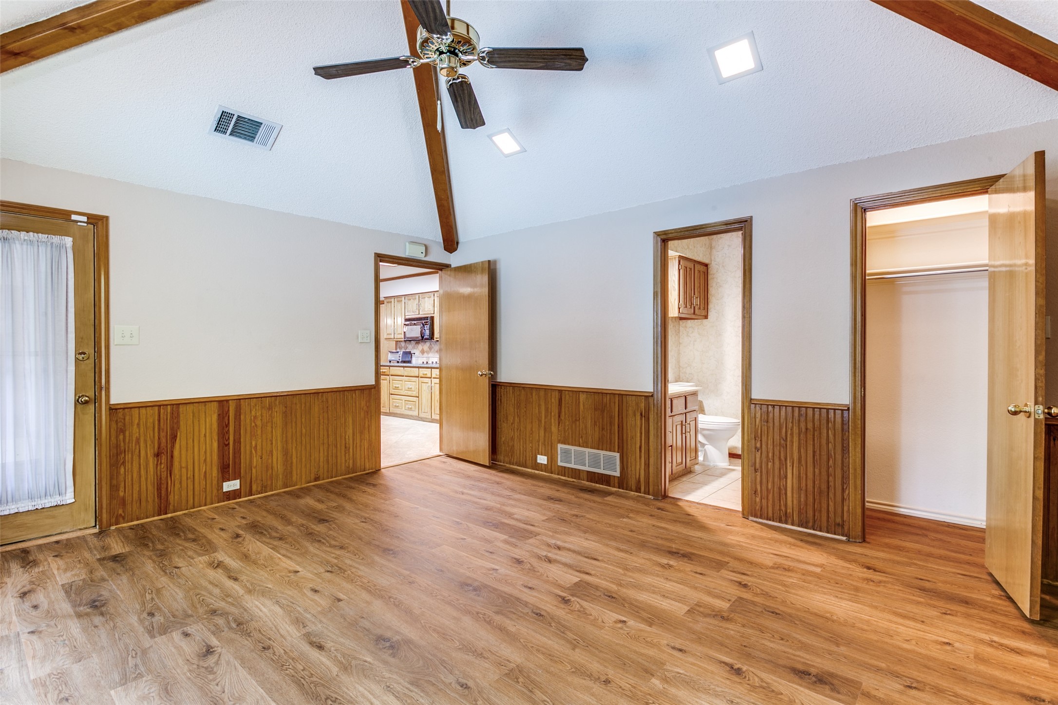 1204 Brookshire Drive