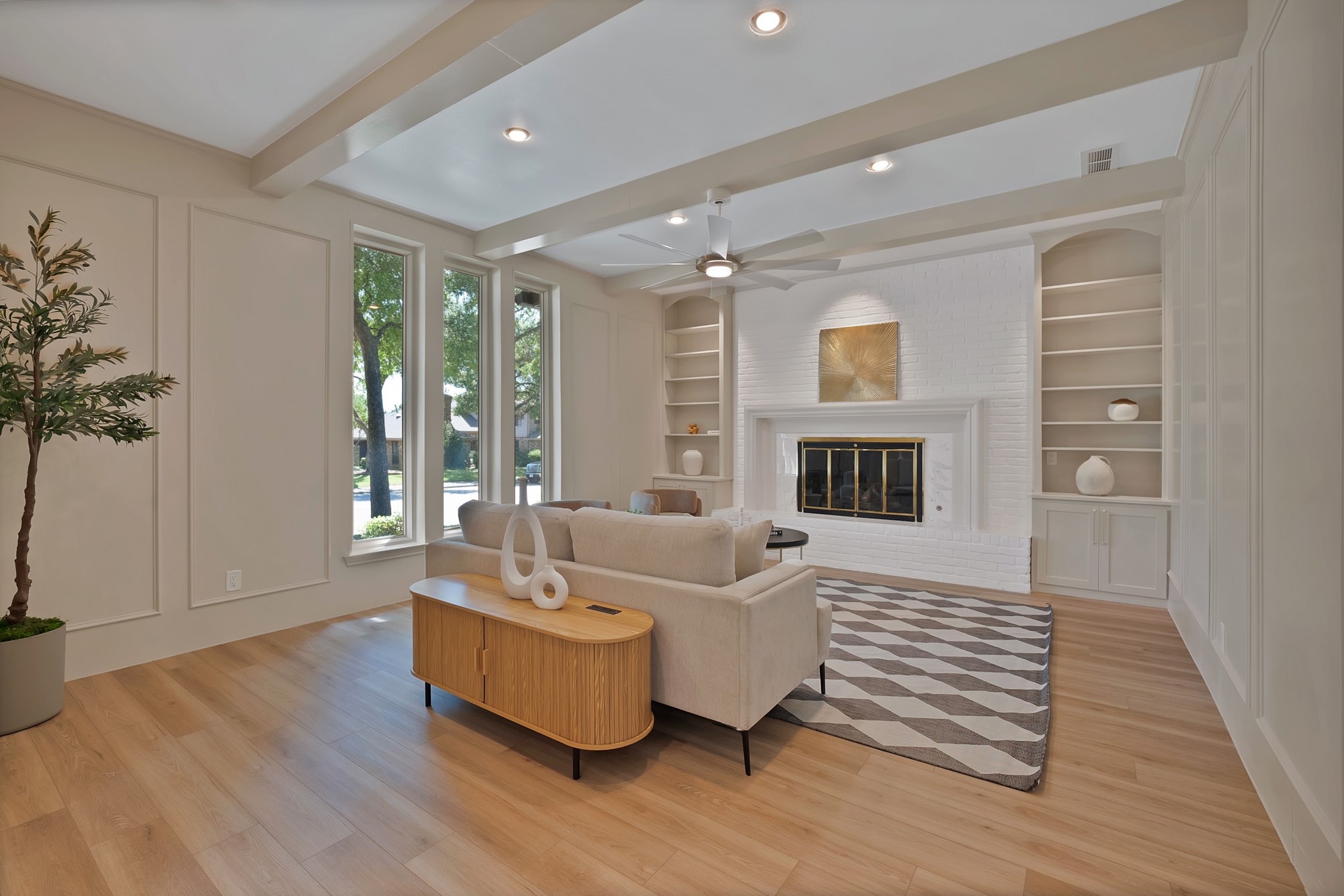 9943 Chimney Hill Lane