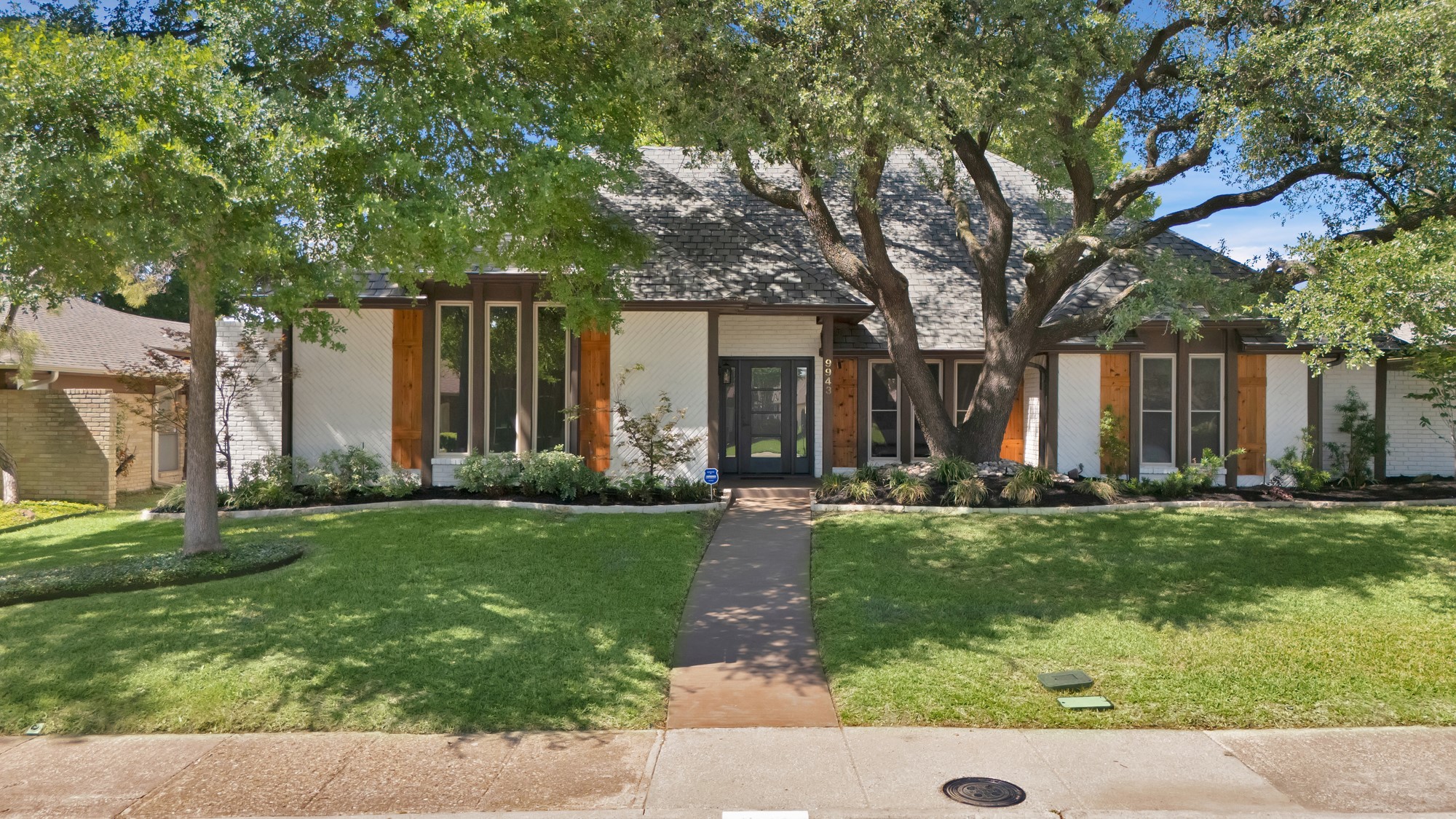 9943 Chimney Hill Lane