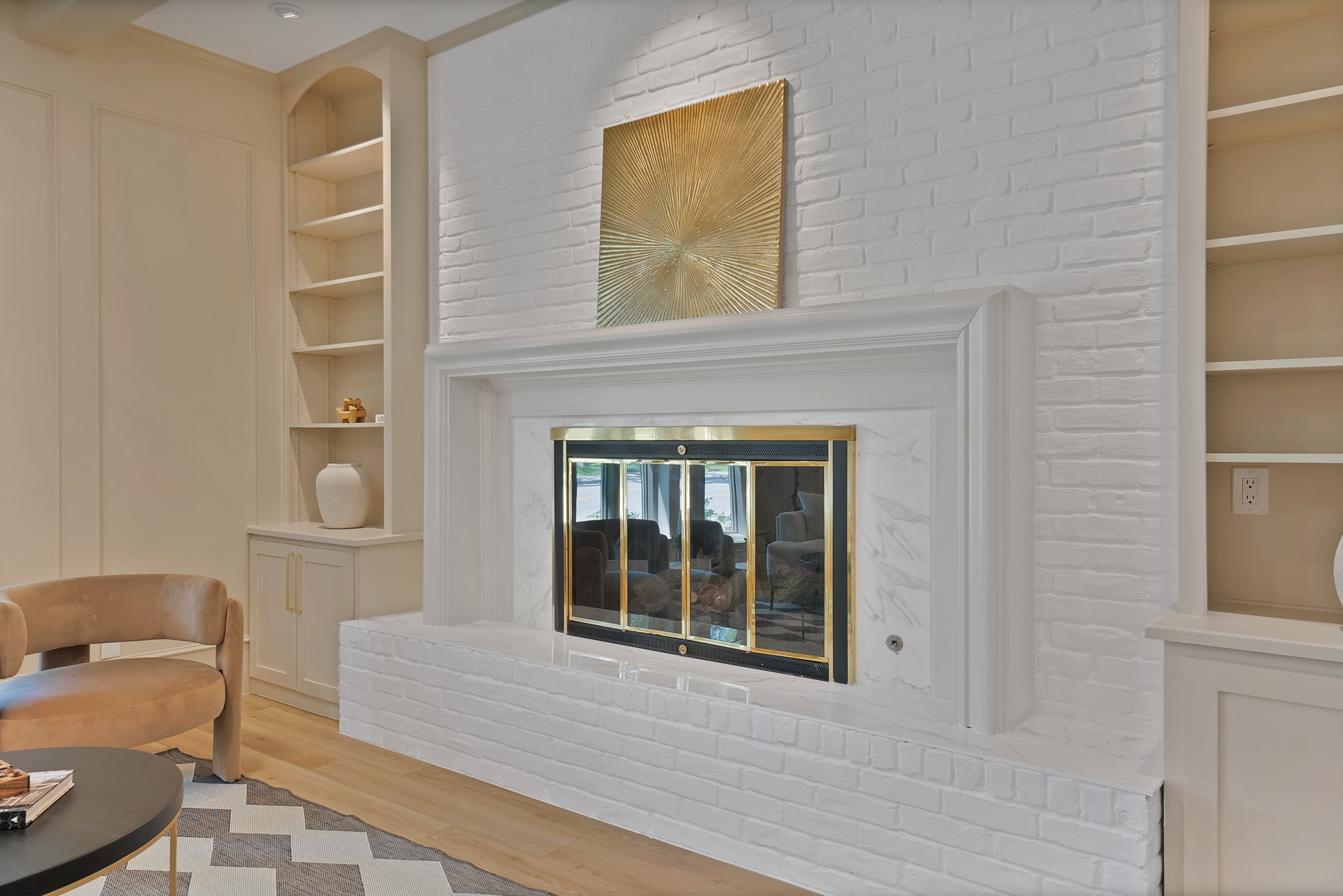 9943 Chimney Hill Lane