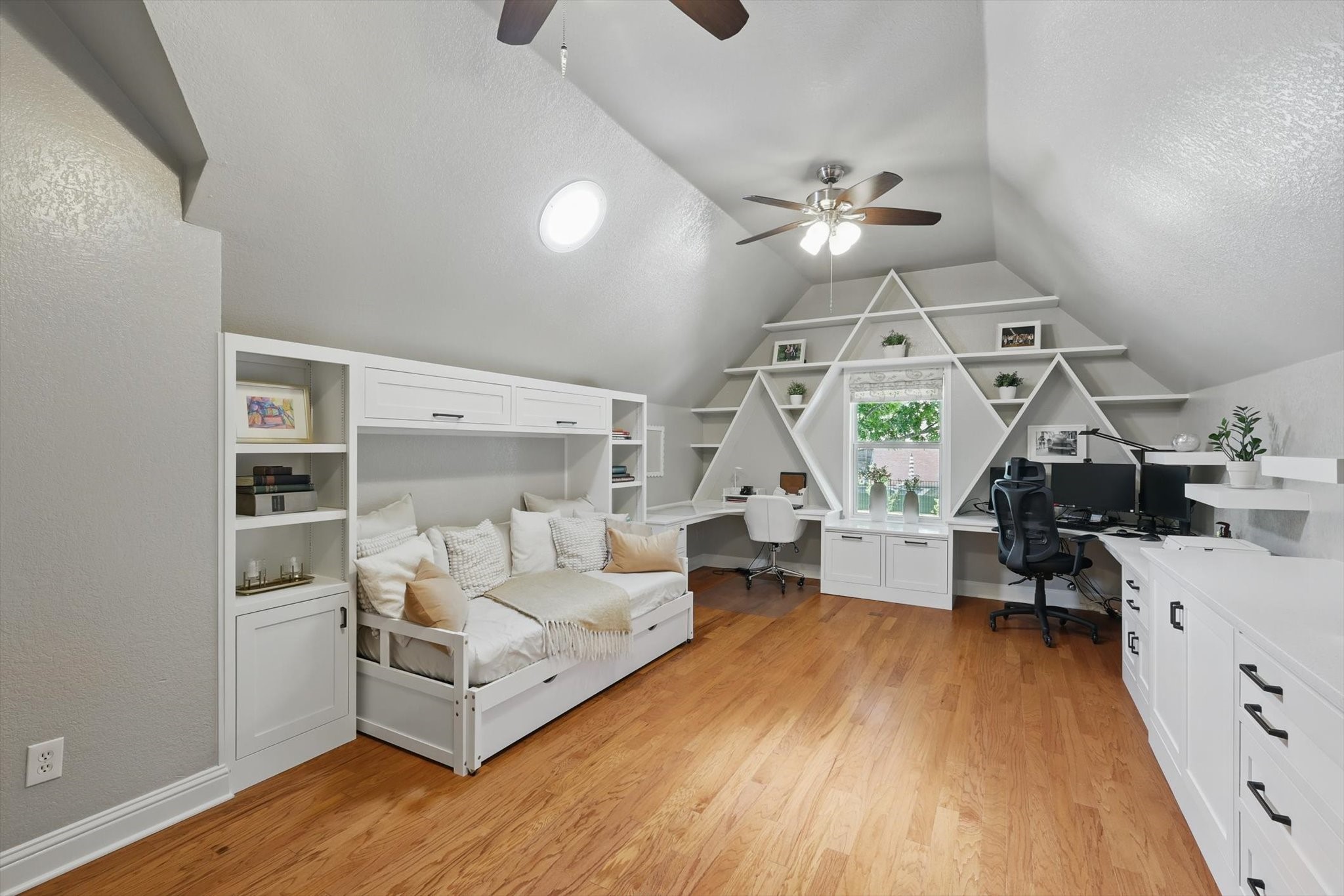 49 Panorama Circle