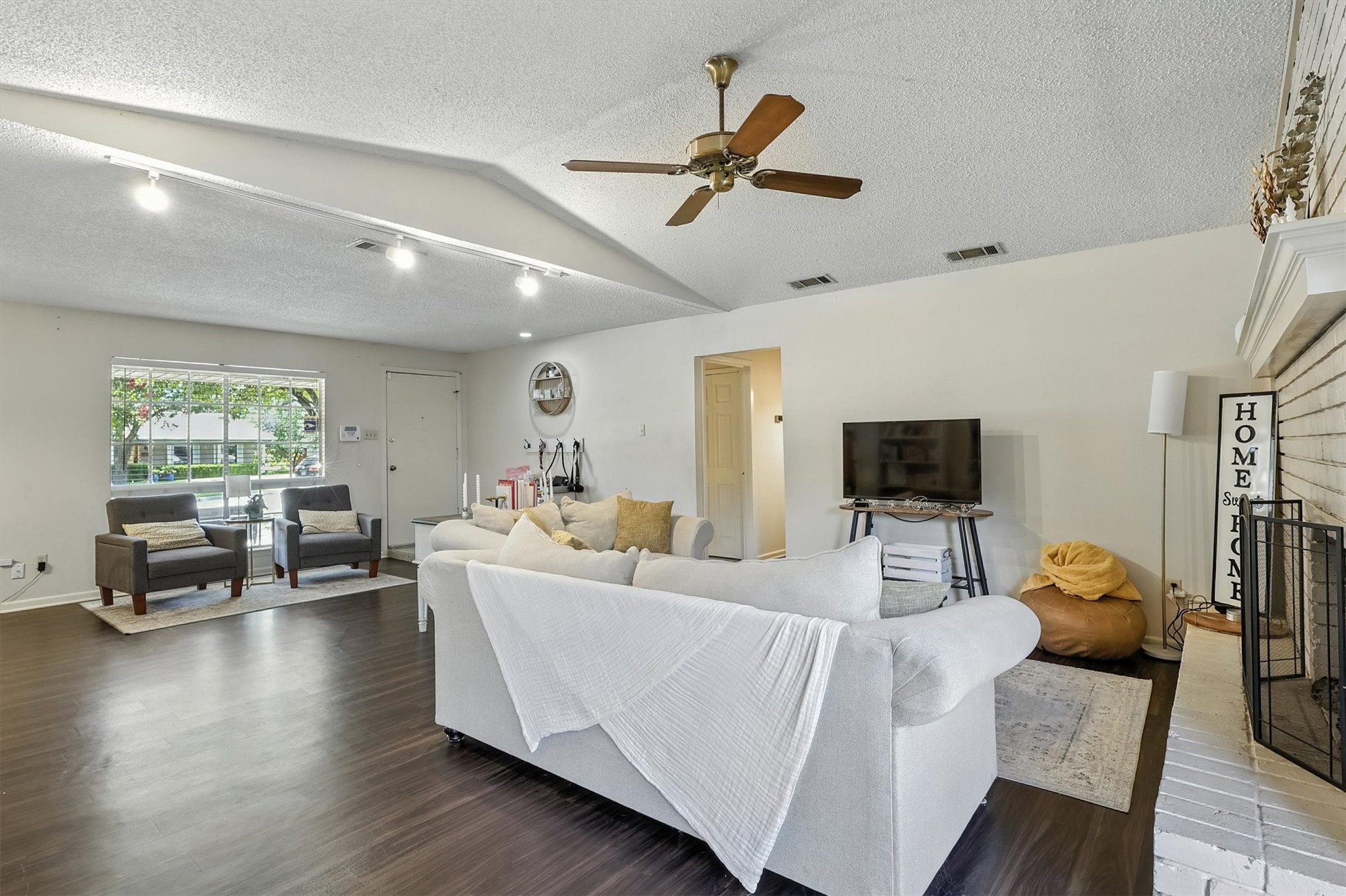 432 Sandy Trail
