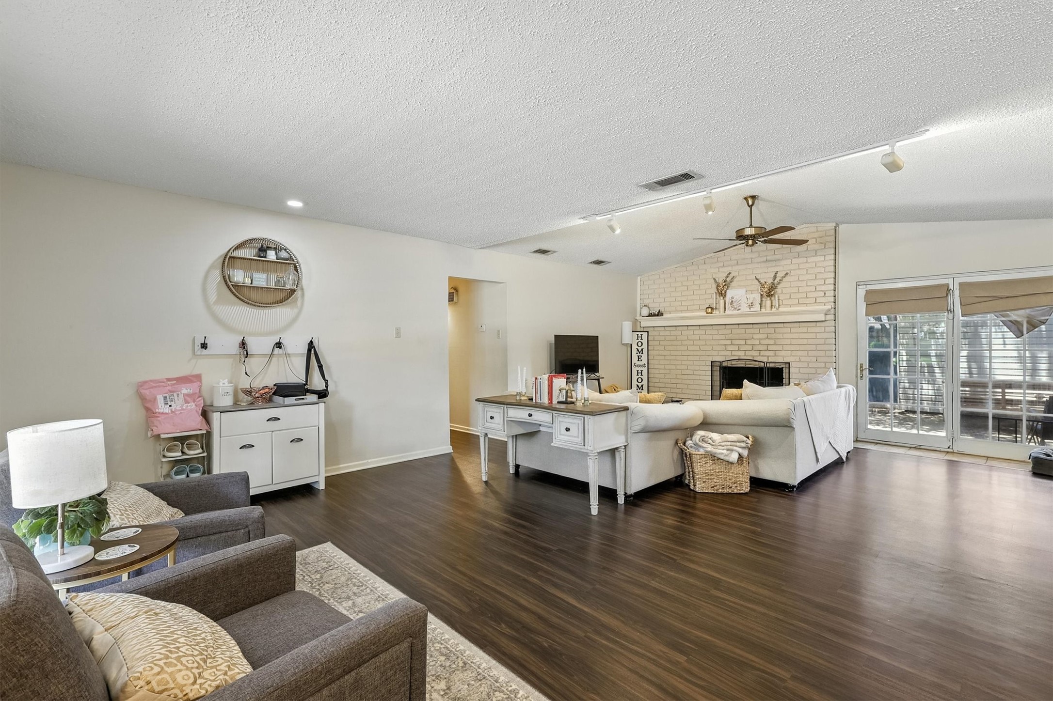 432 Sandy Trail