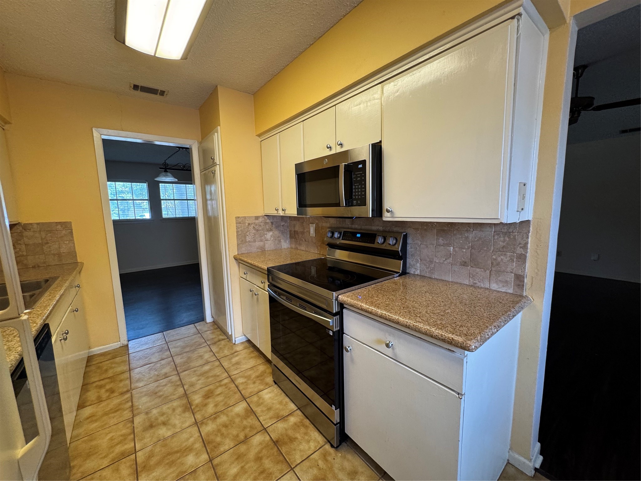 432 Sandy Trail