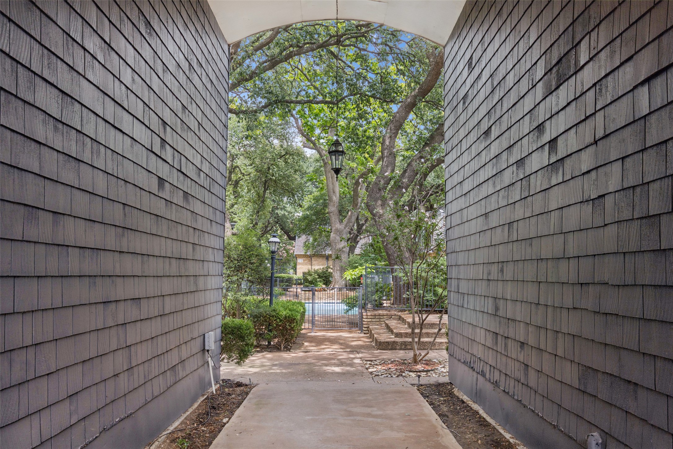 5031 Cedar Springs Road 202