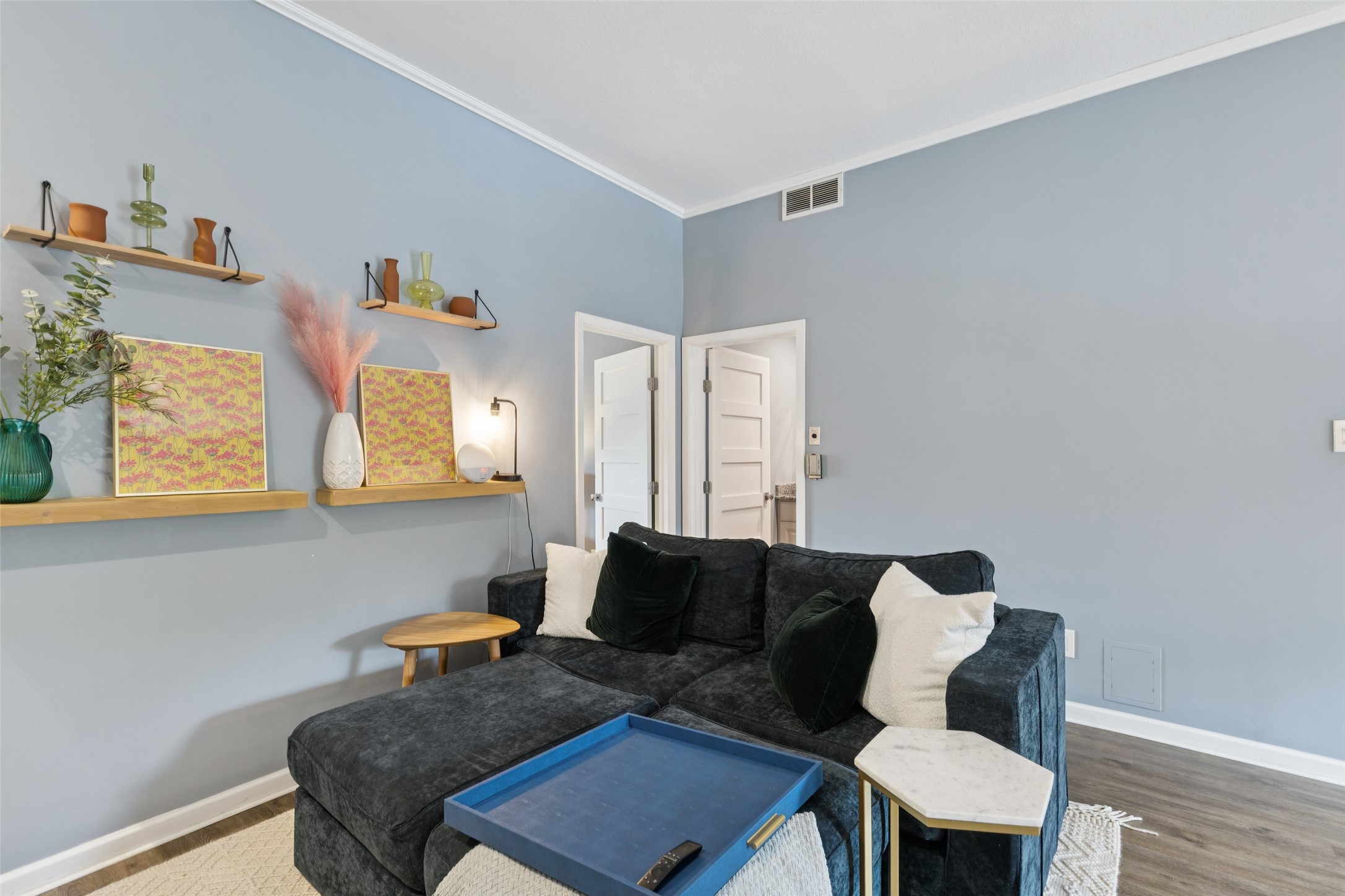 5031 Cedar Springs Road 202