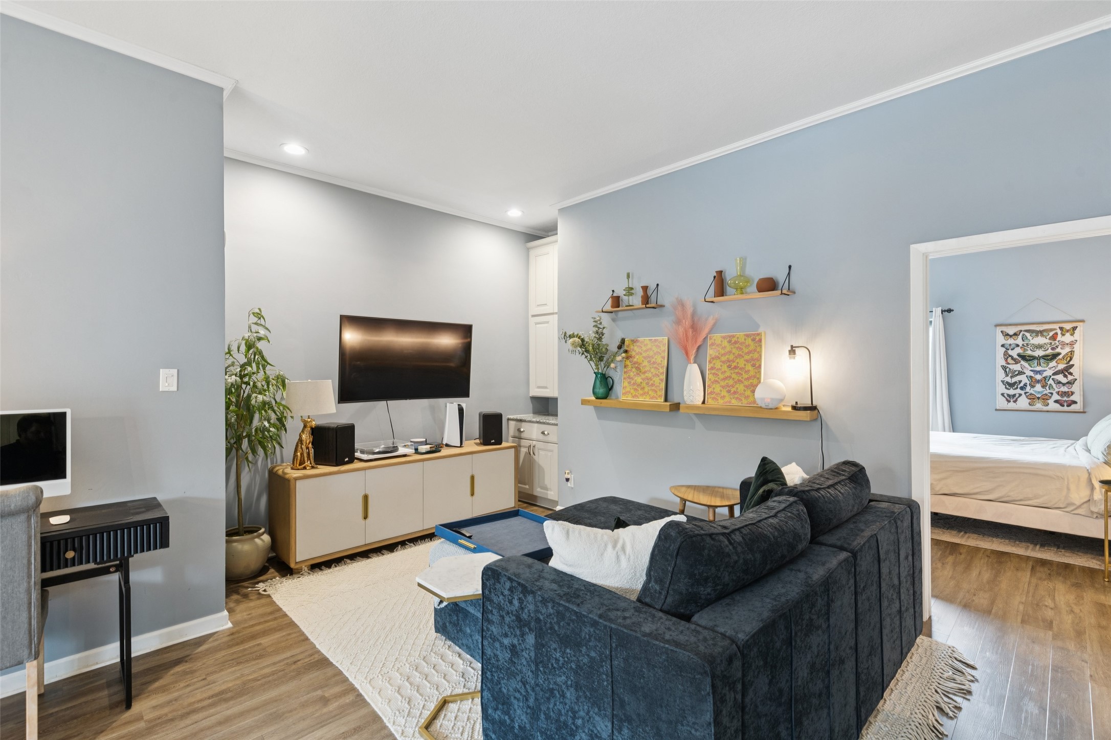 5031 Cedar Springs Road 202