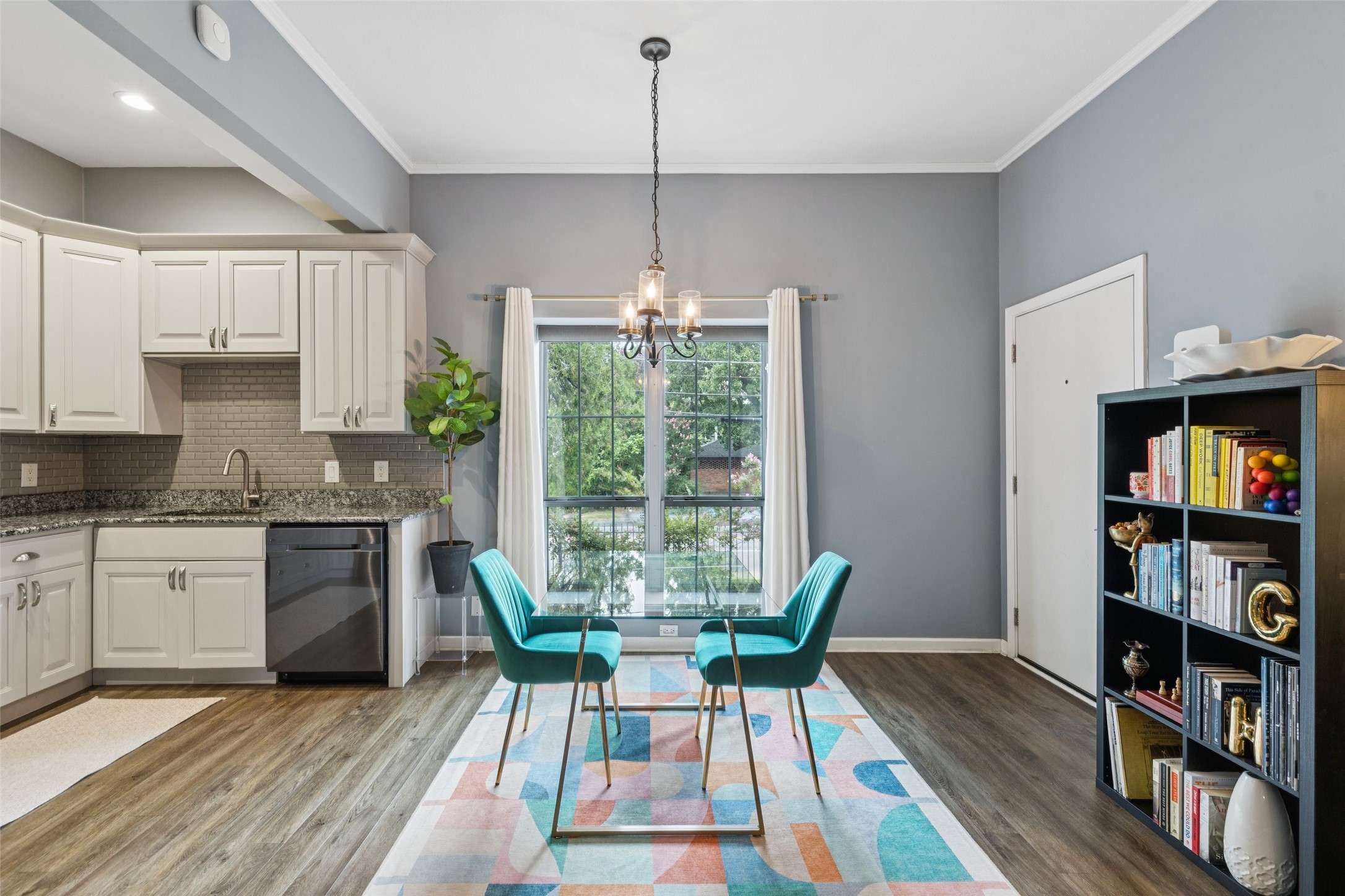 5031 Cedar Springs Road 202