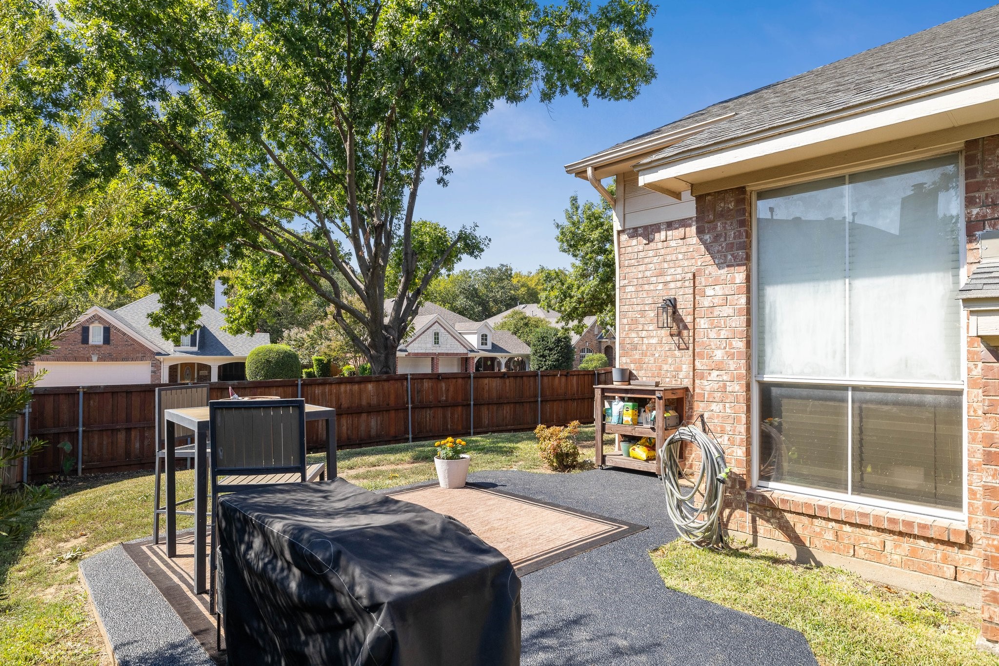 2300 Folkstone Way