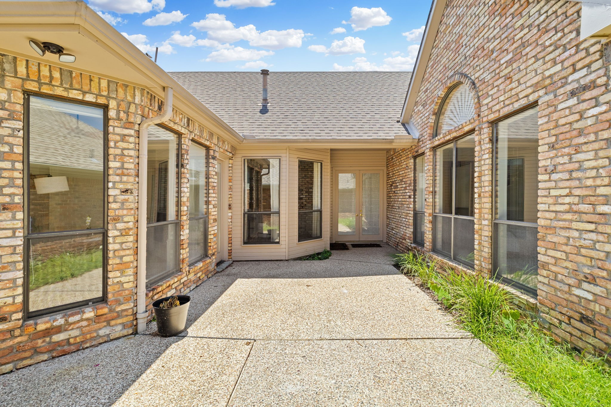 17624 Windflower Way