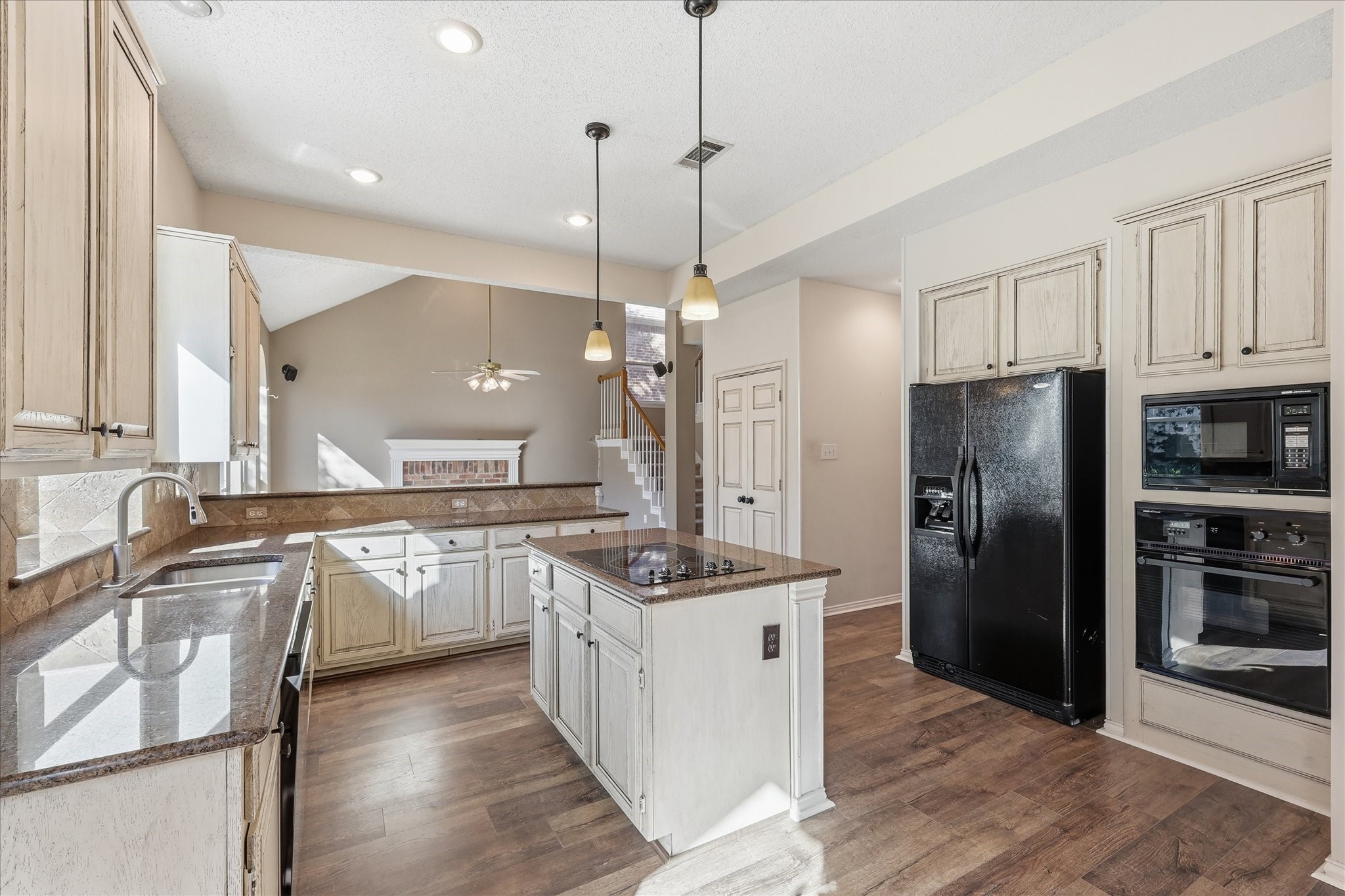 4112 Colony View Lane