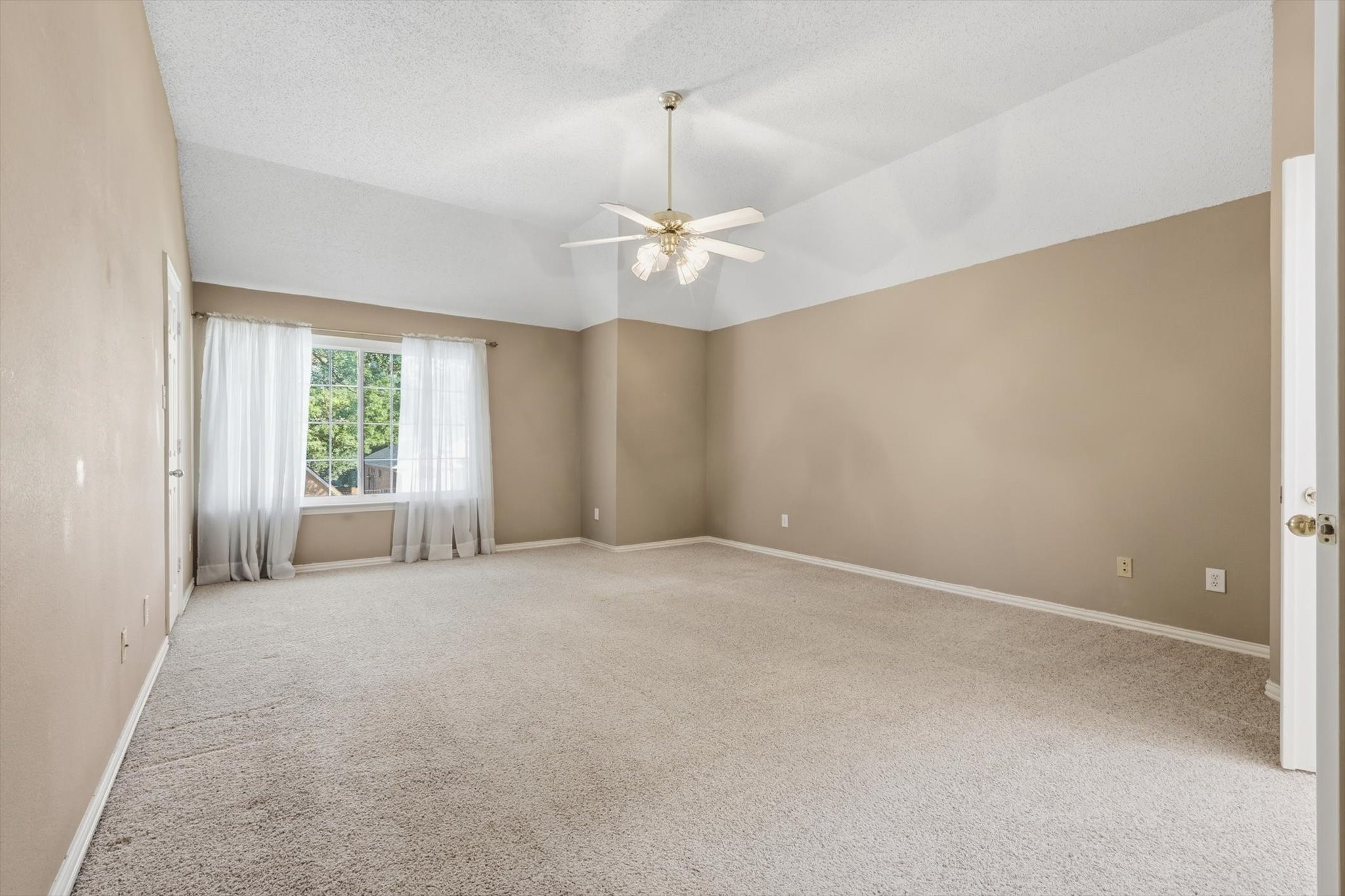 4112 Colony View Lane